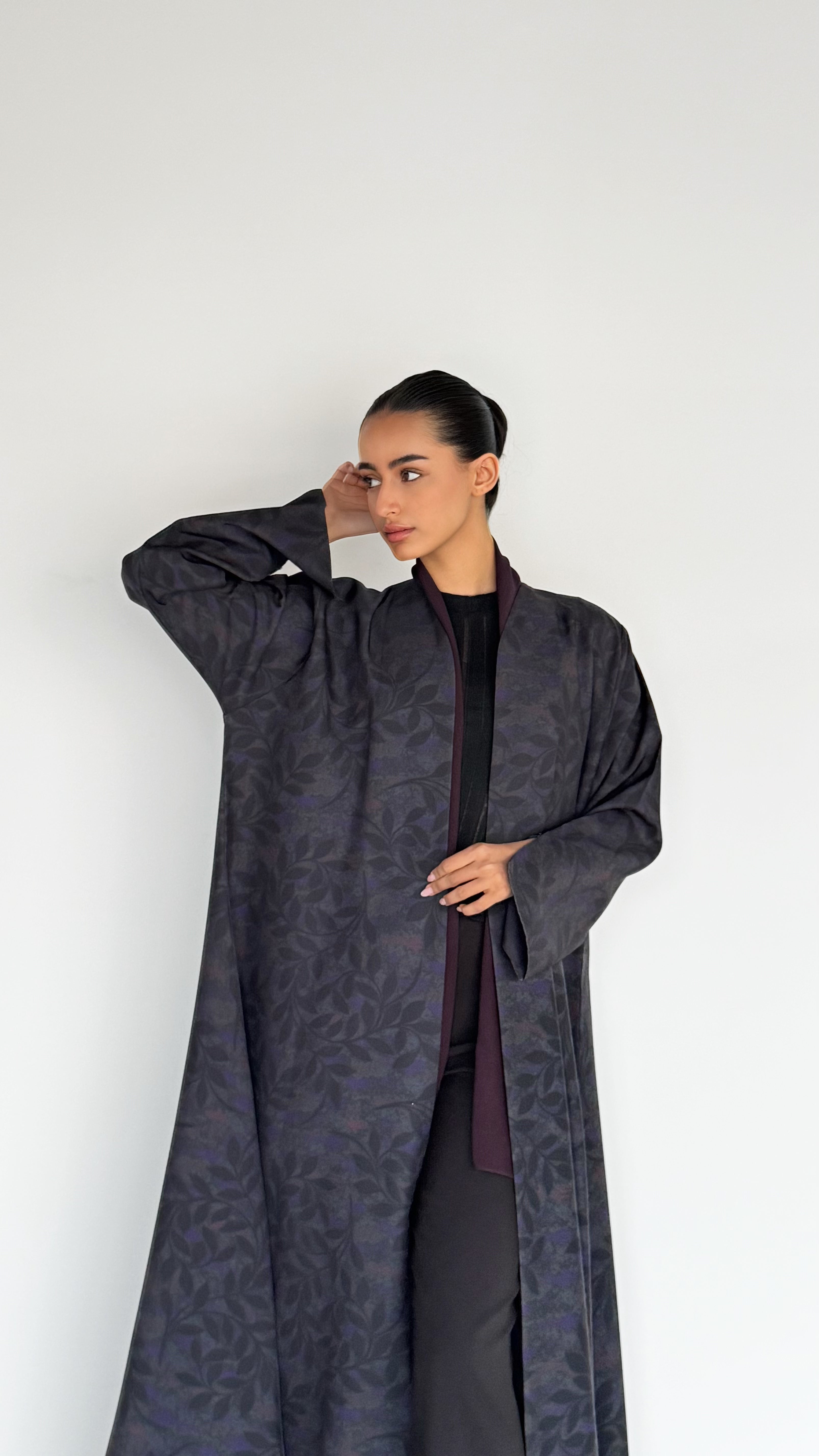 MW645 - Light Crepe Standing with Jacquard Half-Cloche