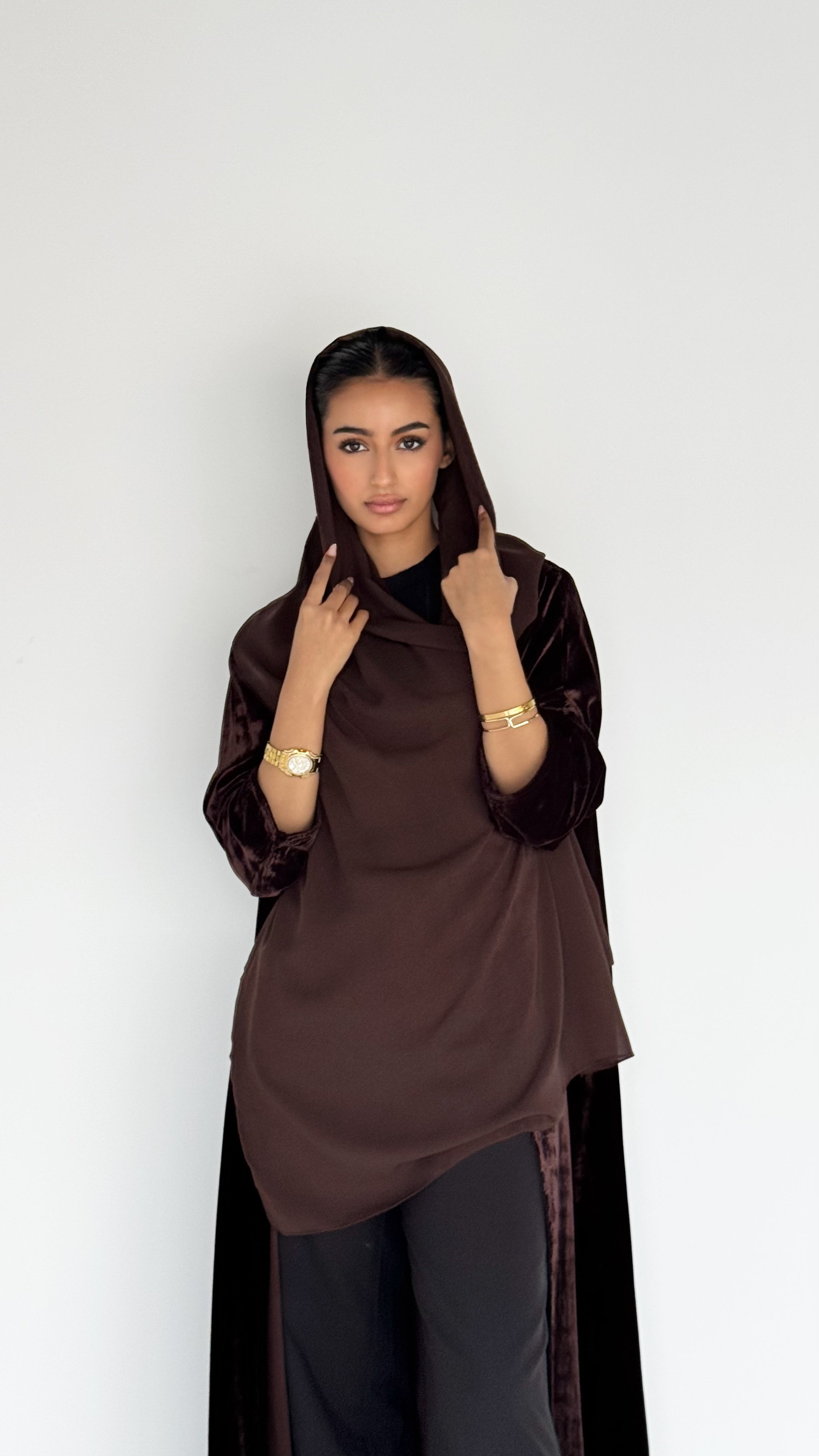 MW645 - Light Crepe Standing with Jacquard Half-Cloche