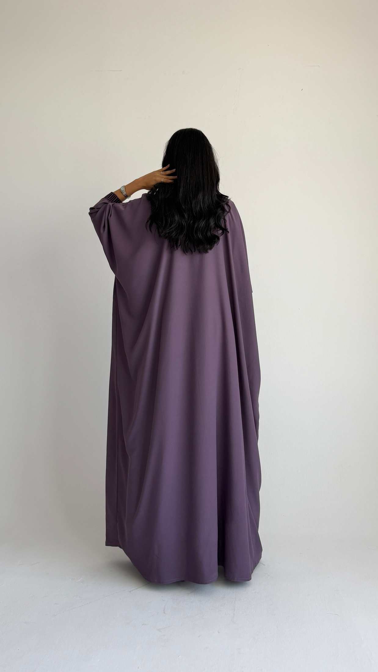 MWT1217 -  عباية بتطريز بالامام - Aya