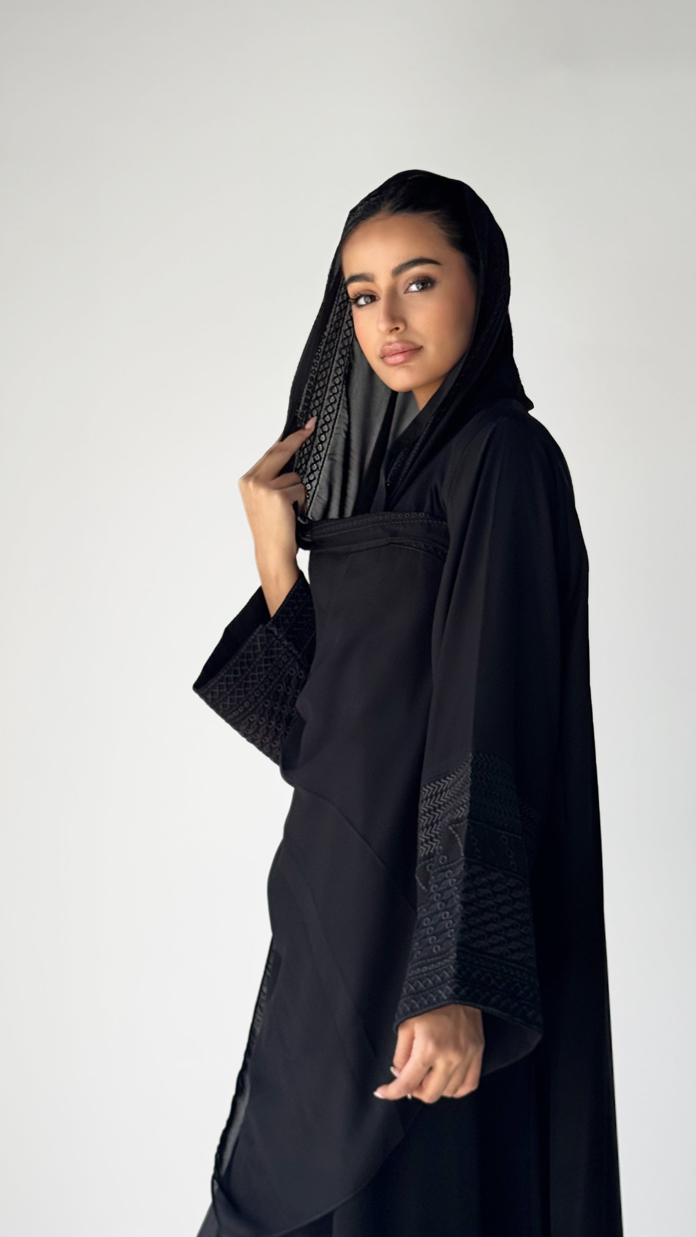 MW645 - Light Crepe Standing with Jacquard Half-Cloche