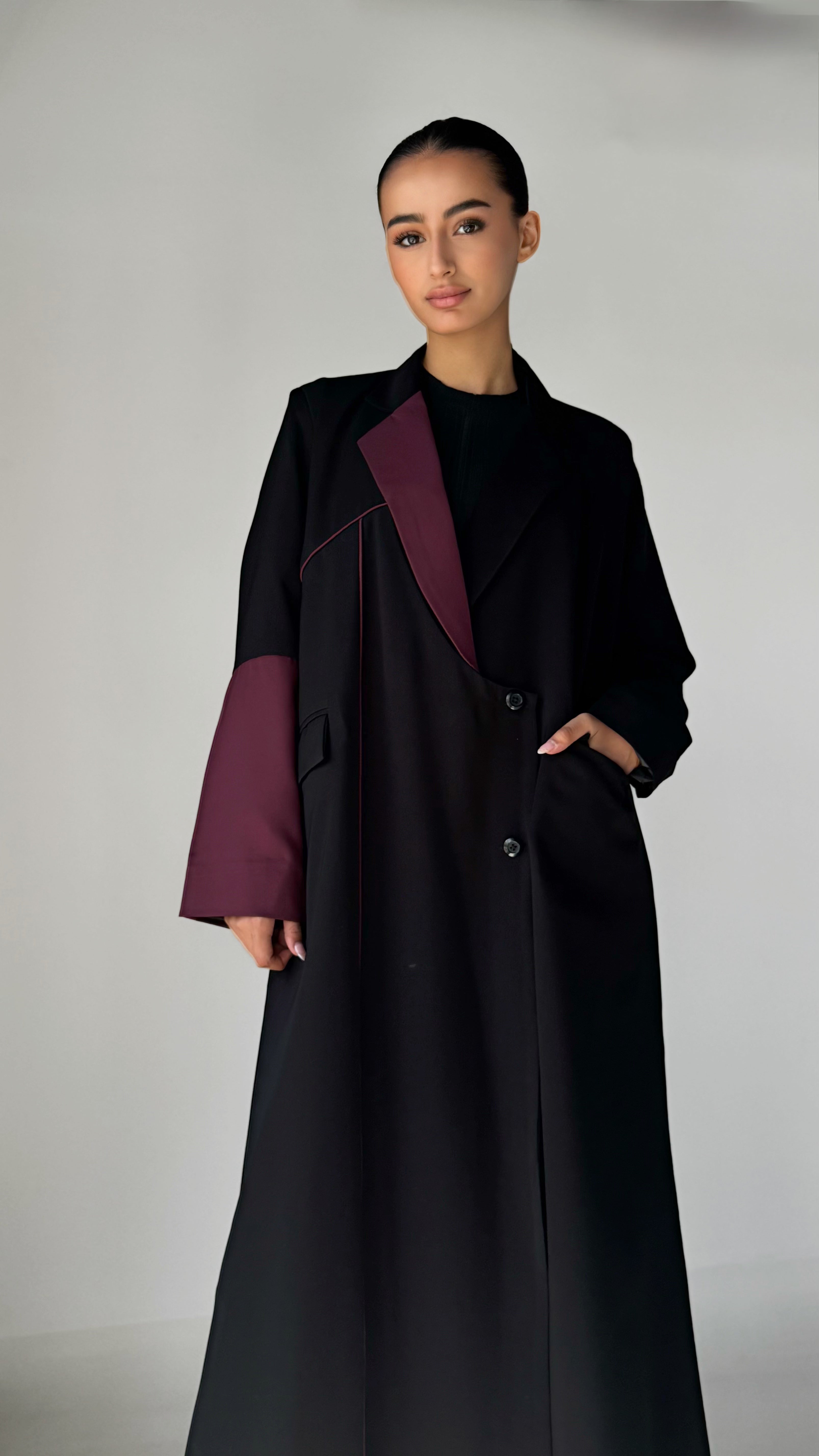 MW645 - Light Crepe Standing with Jacquard Half-Cloche
