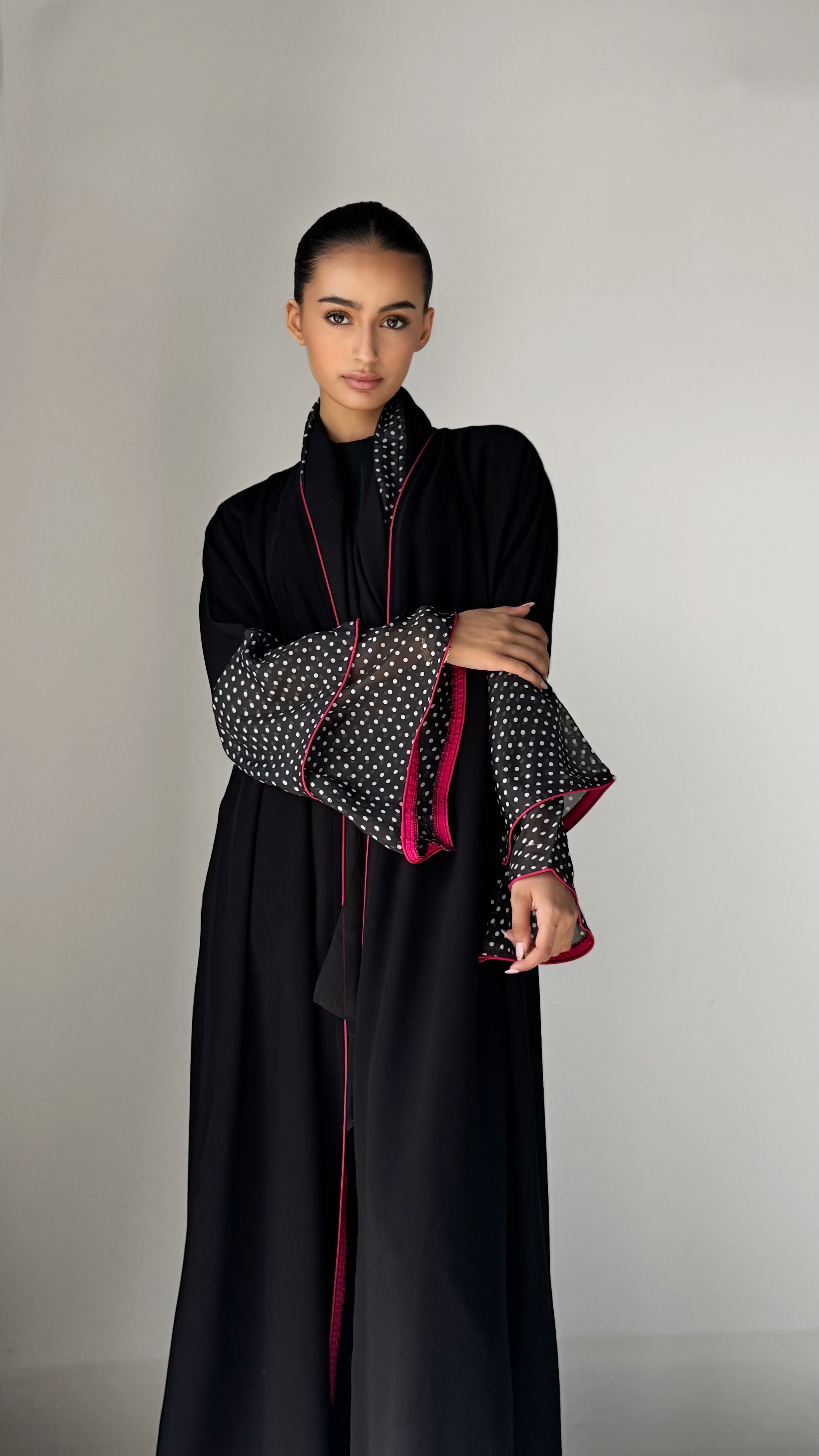 MW1595- عباية سوداء بأكمام منقطة ملونة | Black Abaya with Colored Polka-Dot Sleeves
