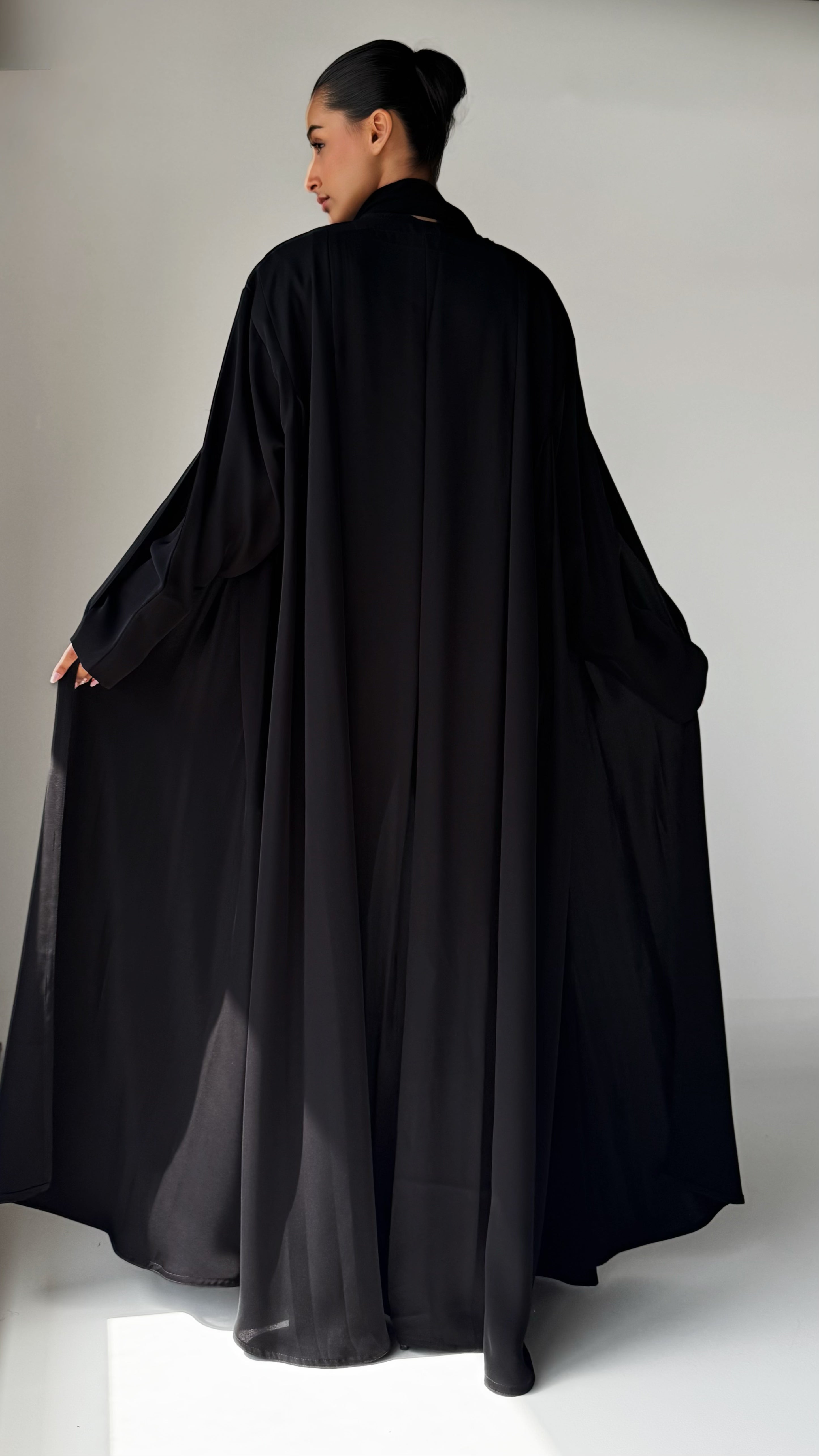 MW645 - Light Crepe Standing with Jacquard Half-Cloche