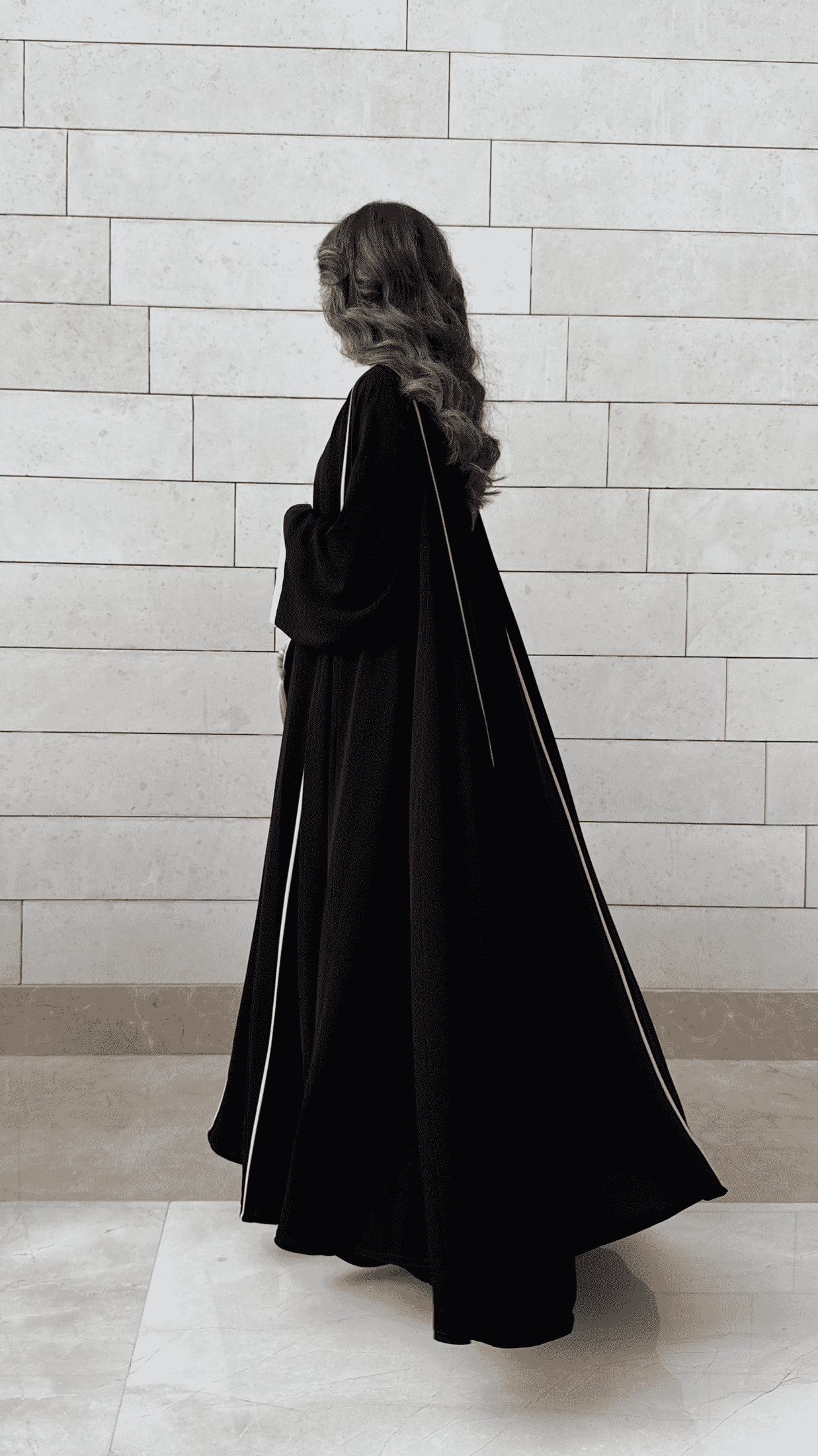MW1606 - عباية سوداء بخطوط وردية وتطريز وردي | Black Abaya with Pink Stripes and Embroidery - Aya