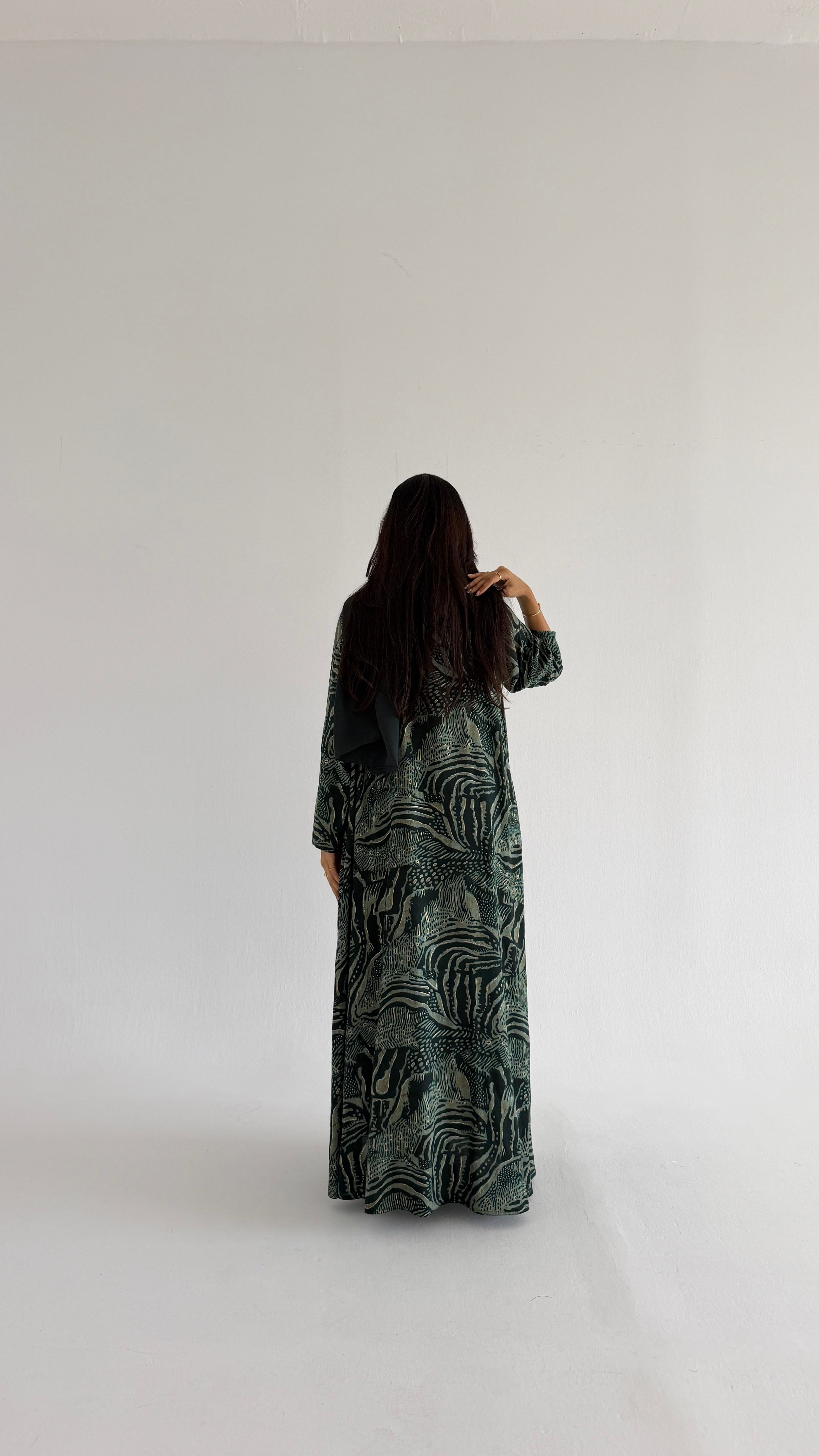 MWT2024 - عباية لنن صيفية  | Summer linen abaya - Aya