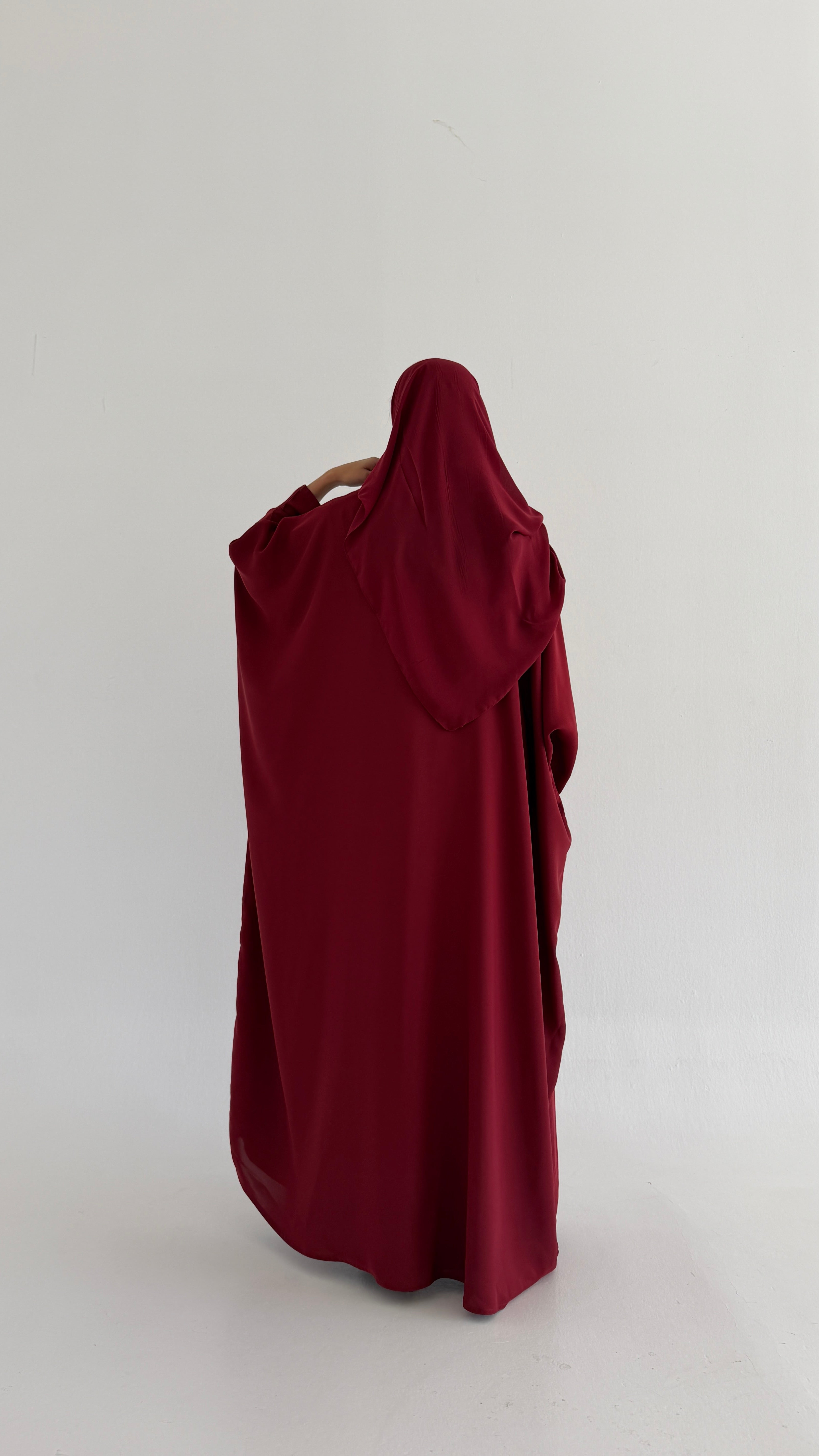 MW2012 - عباية كريب مع فستان كريب - Aya