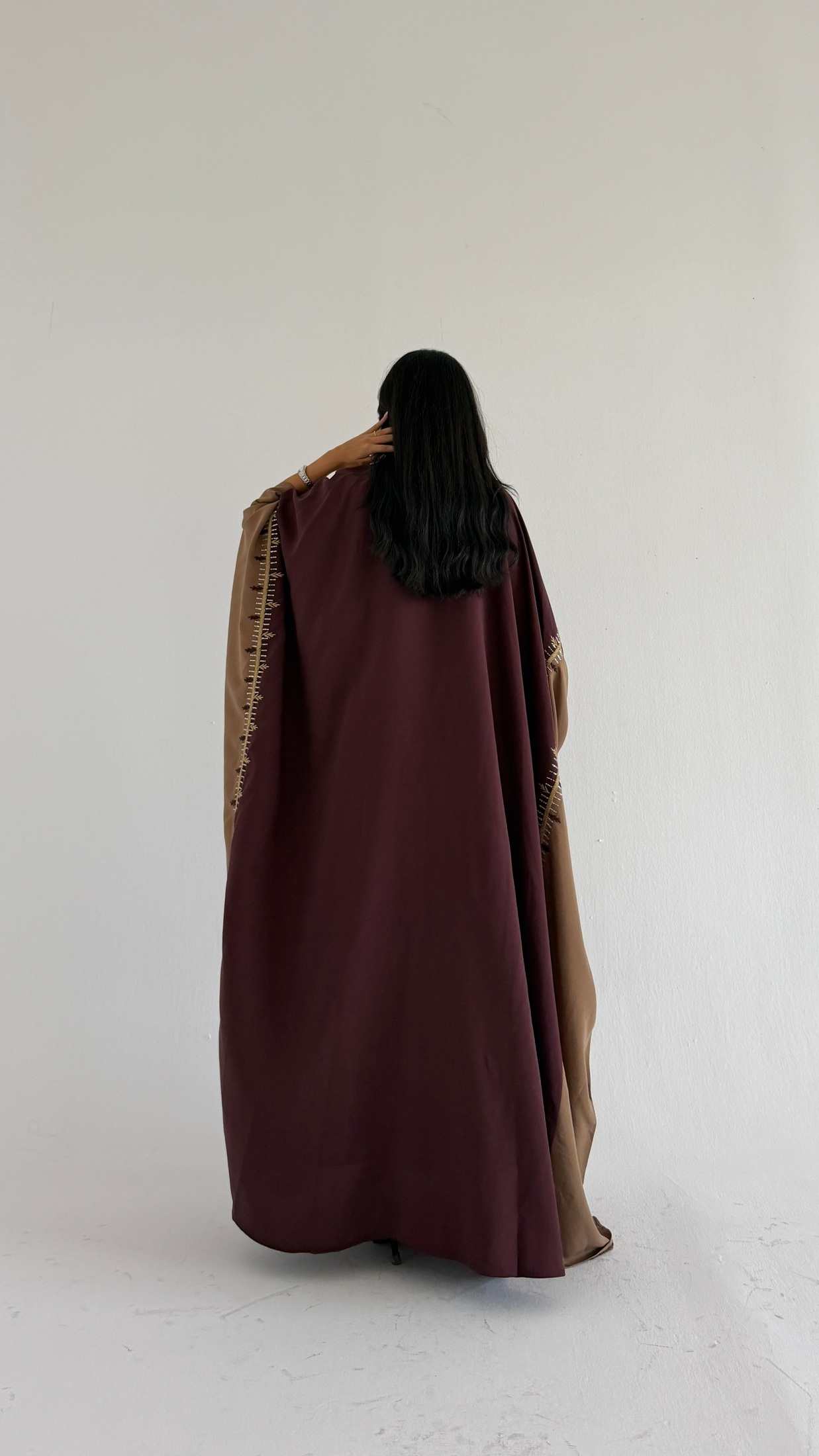 MWT1468 عباية بتطريز شك - Aya