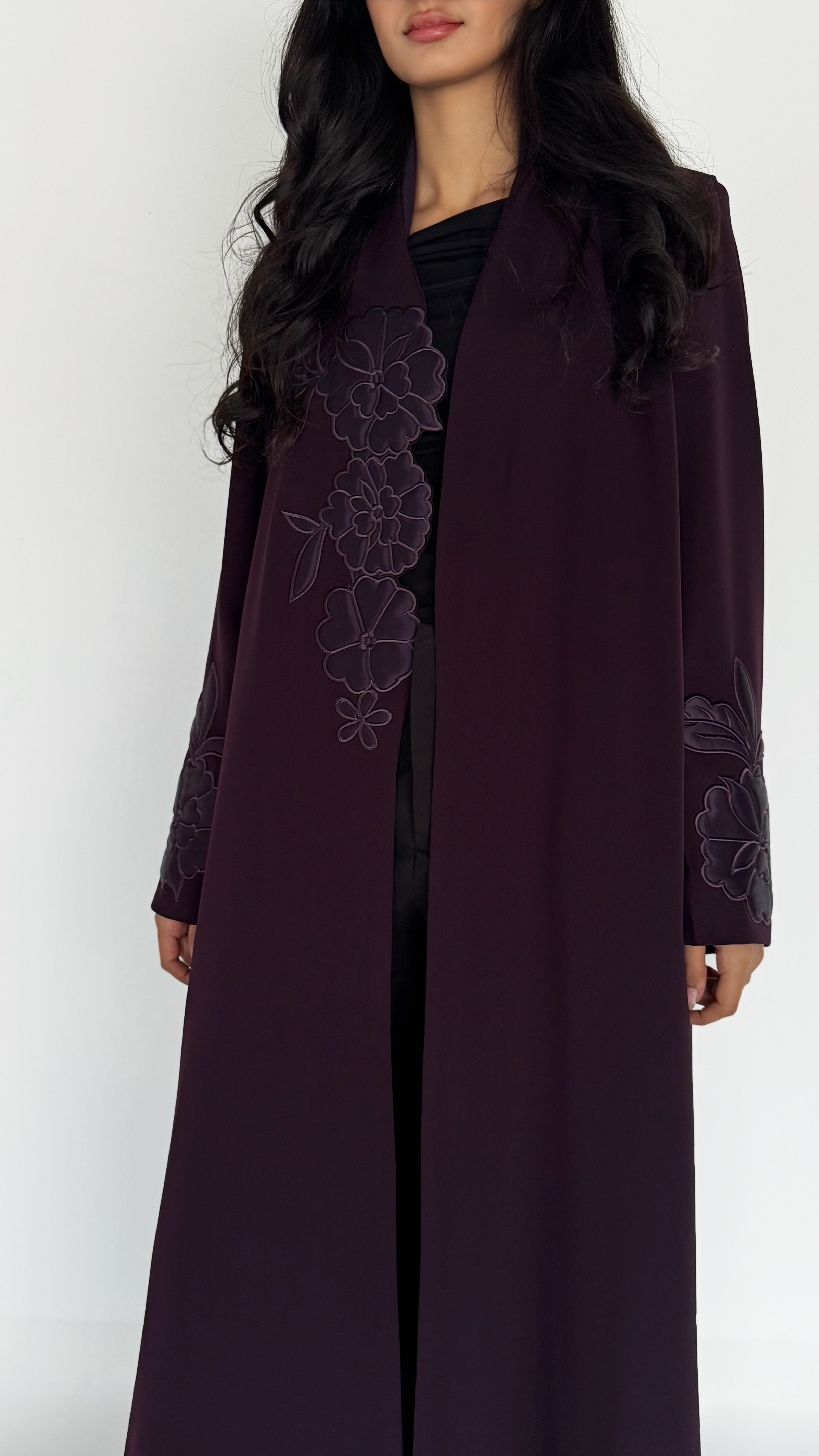 MW645 - Light Crepe Standing with Jacquard Half-Cloche