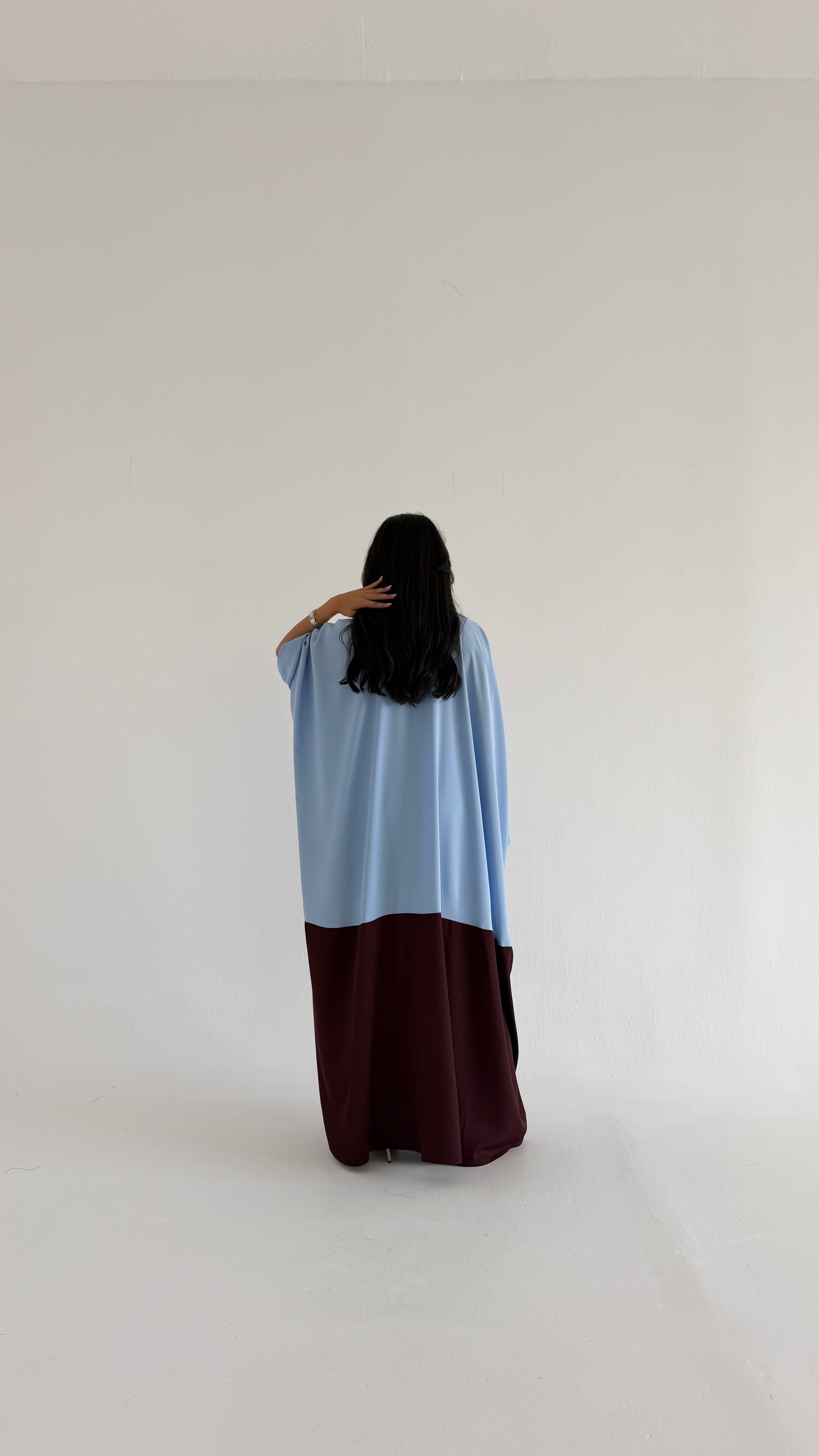 MW2165 - عبايه كريب مع اضافه لونين راقي وحصري - Aya