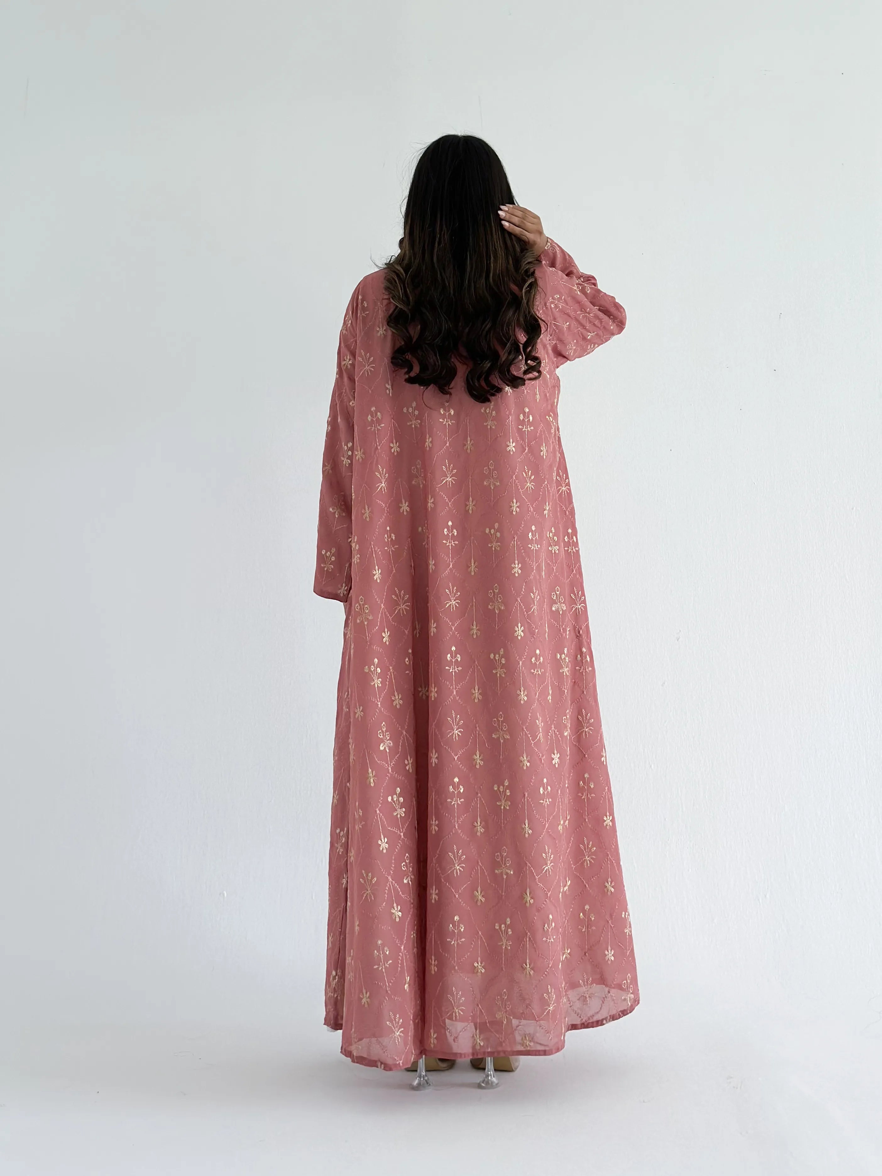 MWT2144 -عباية مطرزة