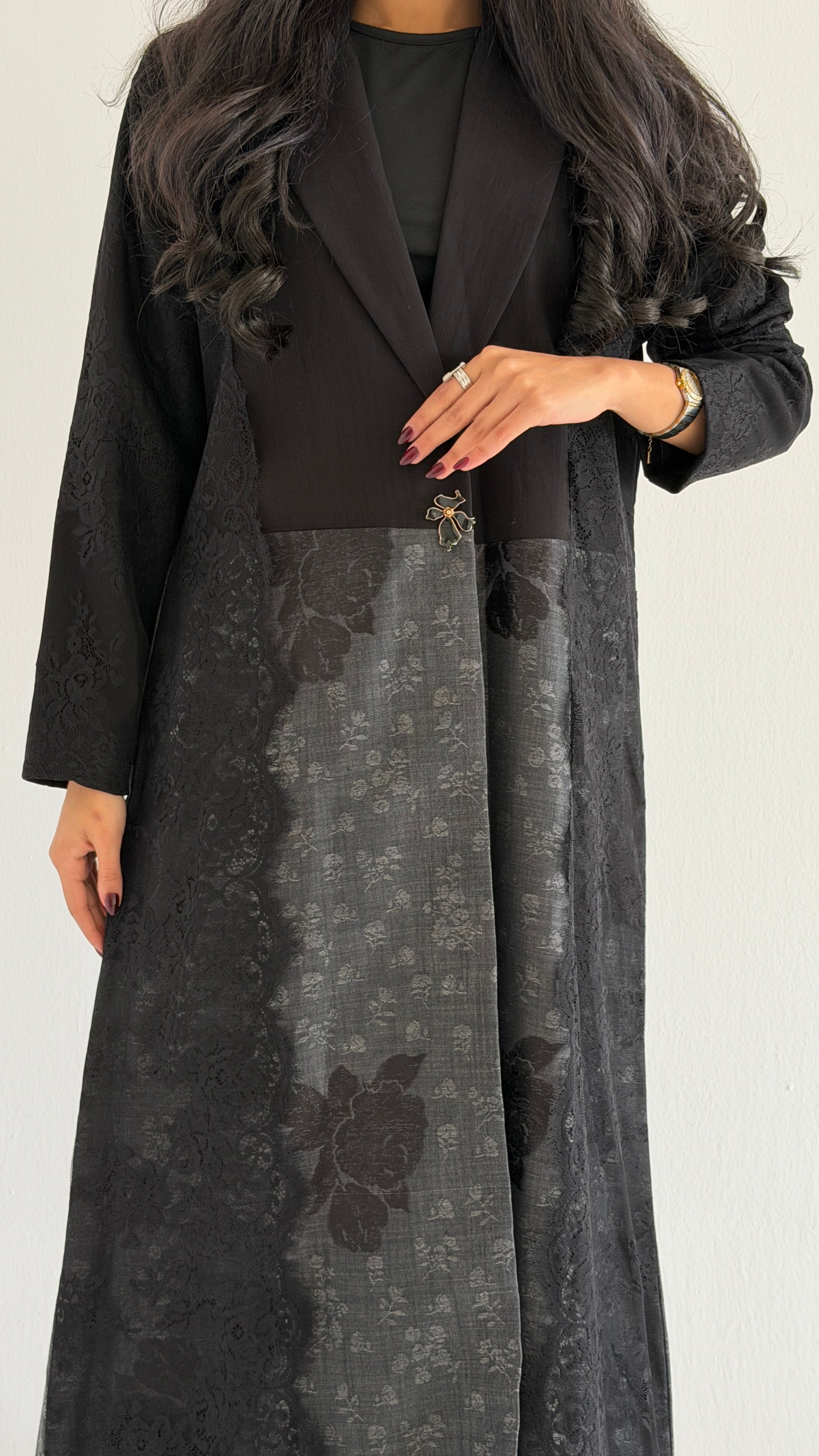 MWT1008 - عباية لنن مطرزة - Aya