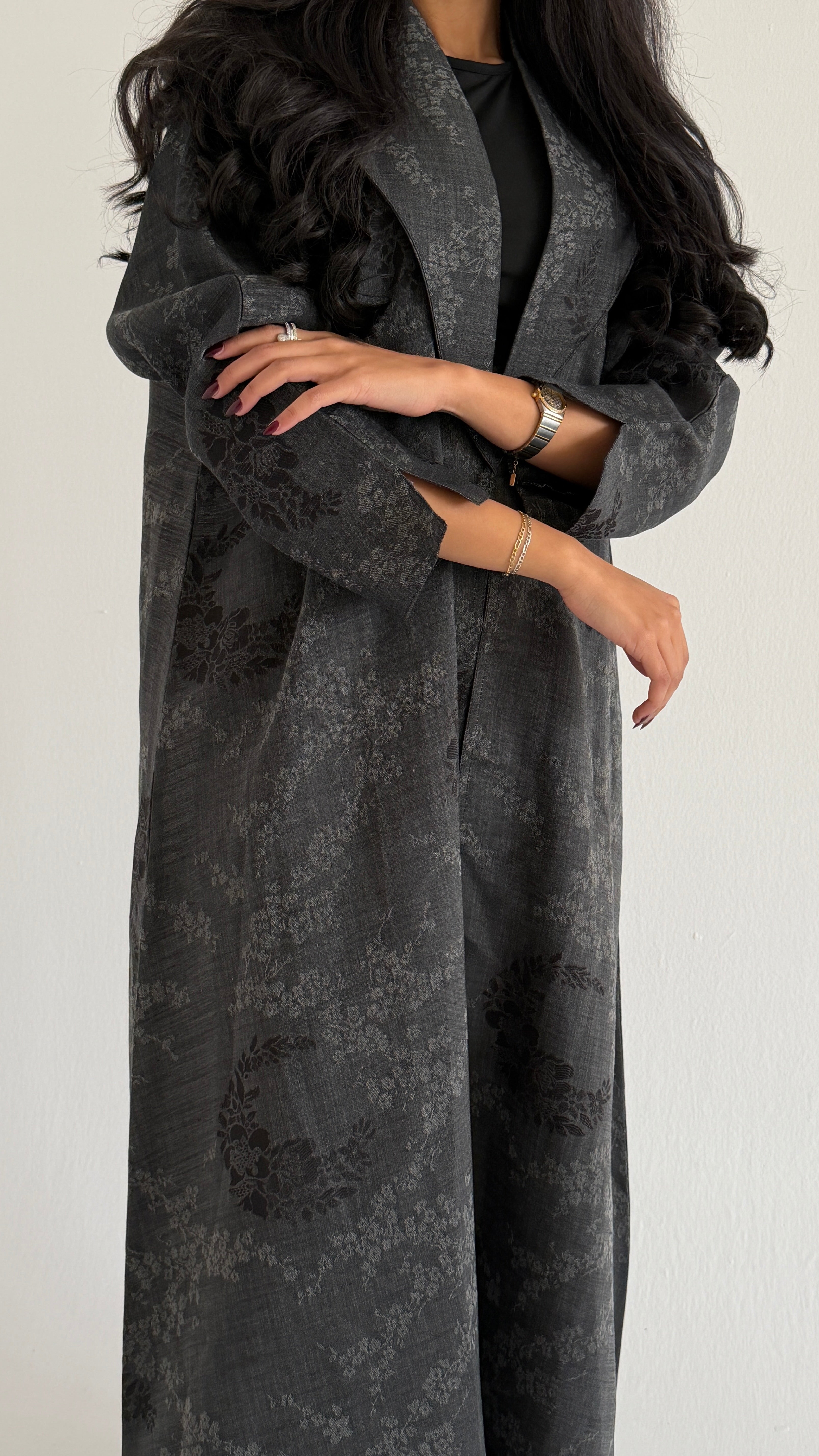 MWT1007 - عباية لنن مطرزة - Aya