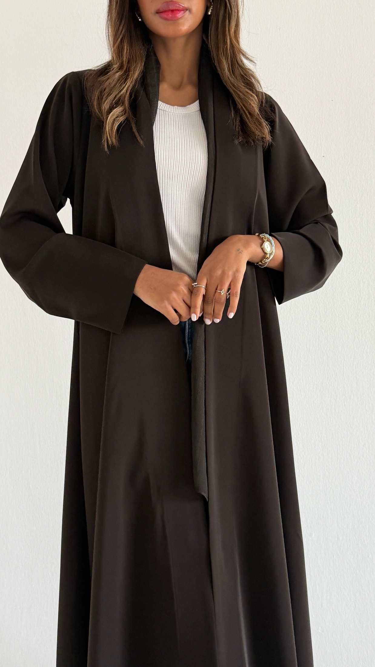 MWT1237 - عبايه ساده مع طرحه لينن - Aya