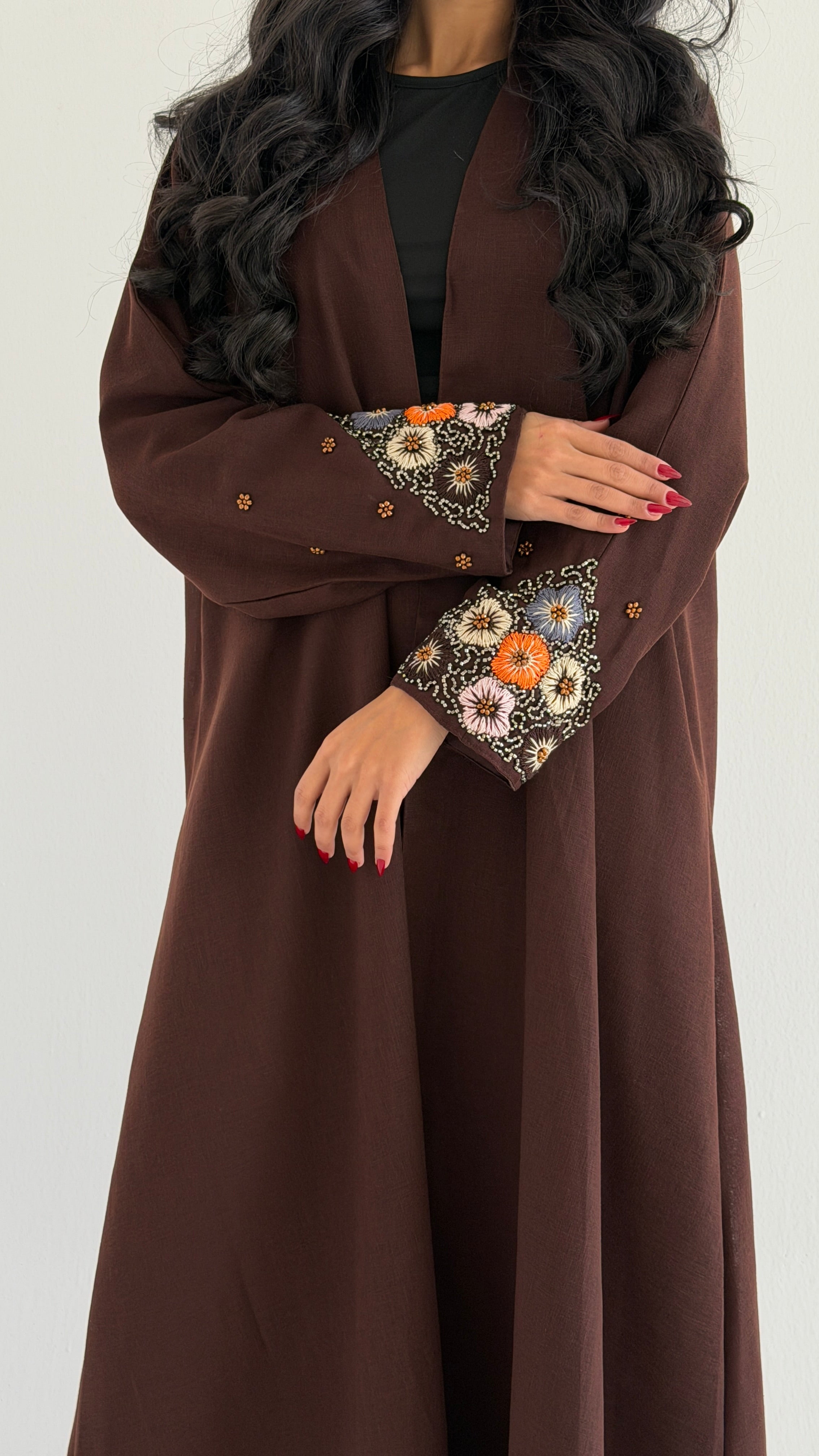 MWT1023 -عبايه لنن بتطريز بالاكمام - Aya