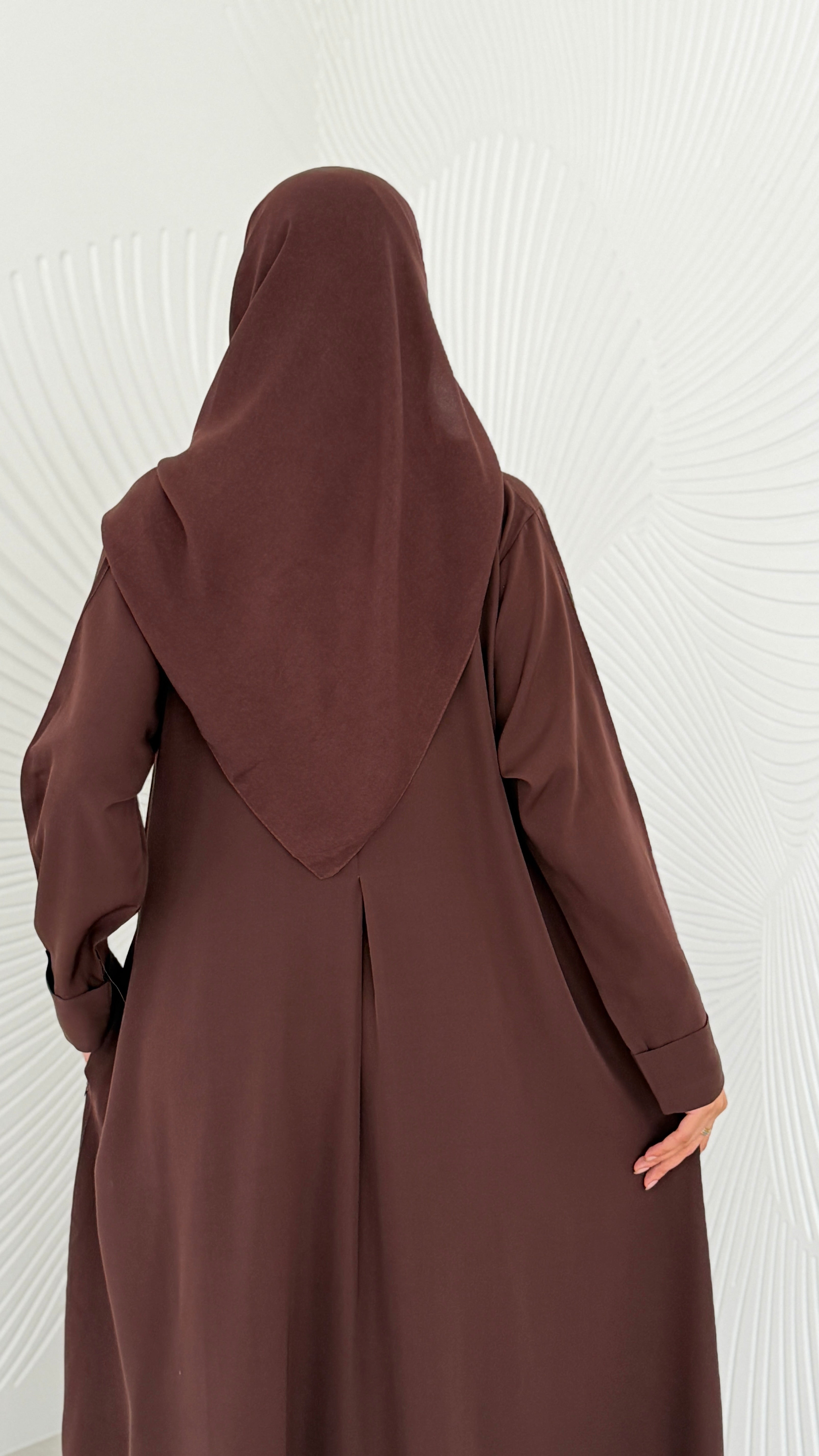 MWO017 -باكدج عباية بكسرات واسعة وجيب مخفي في الصدر - Aya