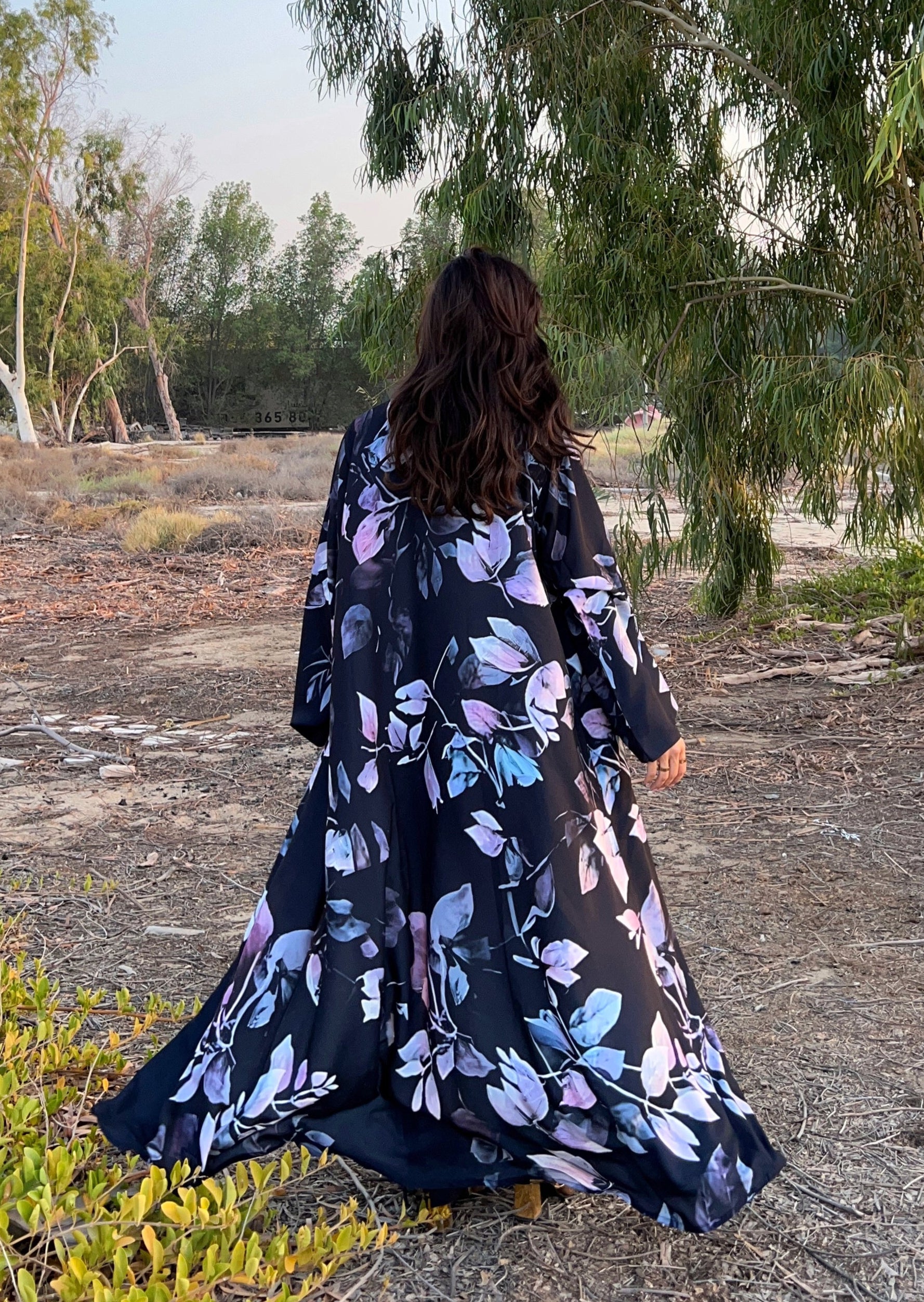 MW645 - Light Crepe Standing with Jacquard Half-Cloche