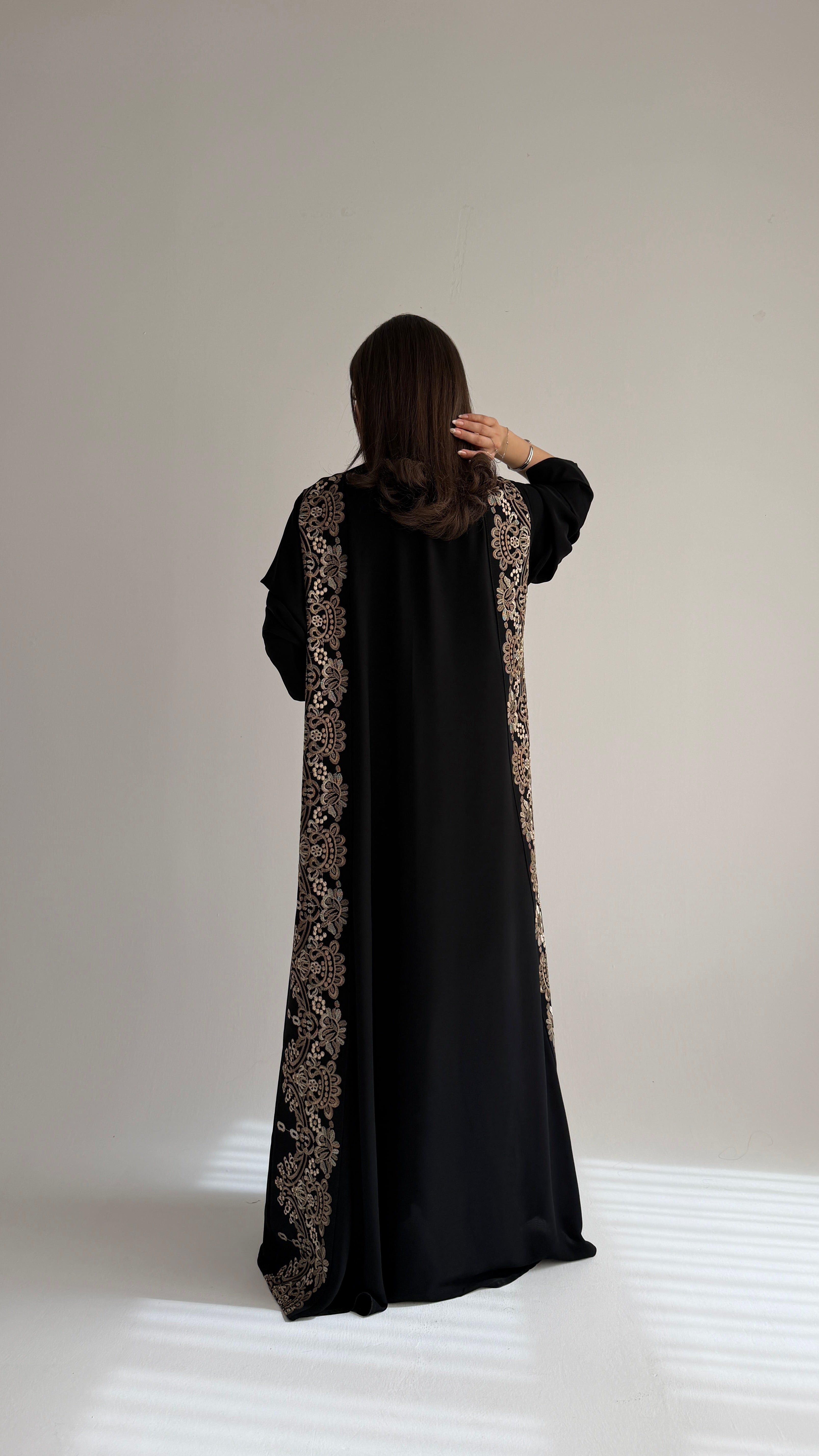 MWT1041 - عباية بني بتطريز - Aya