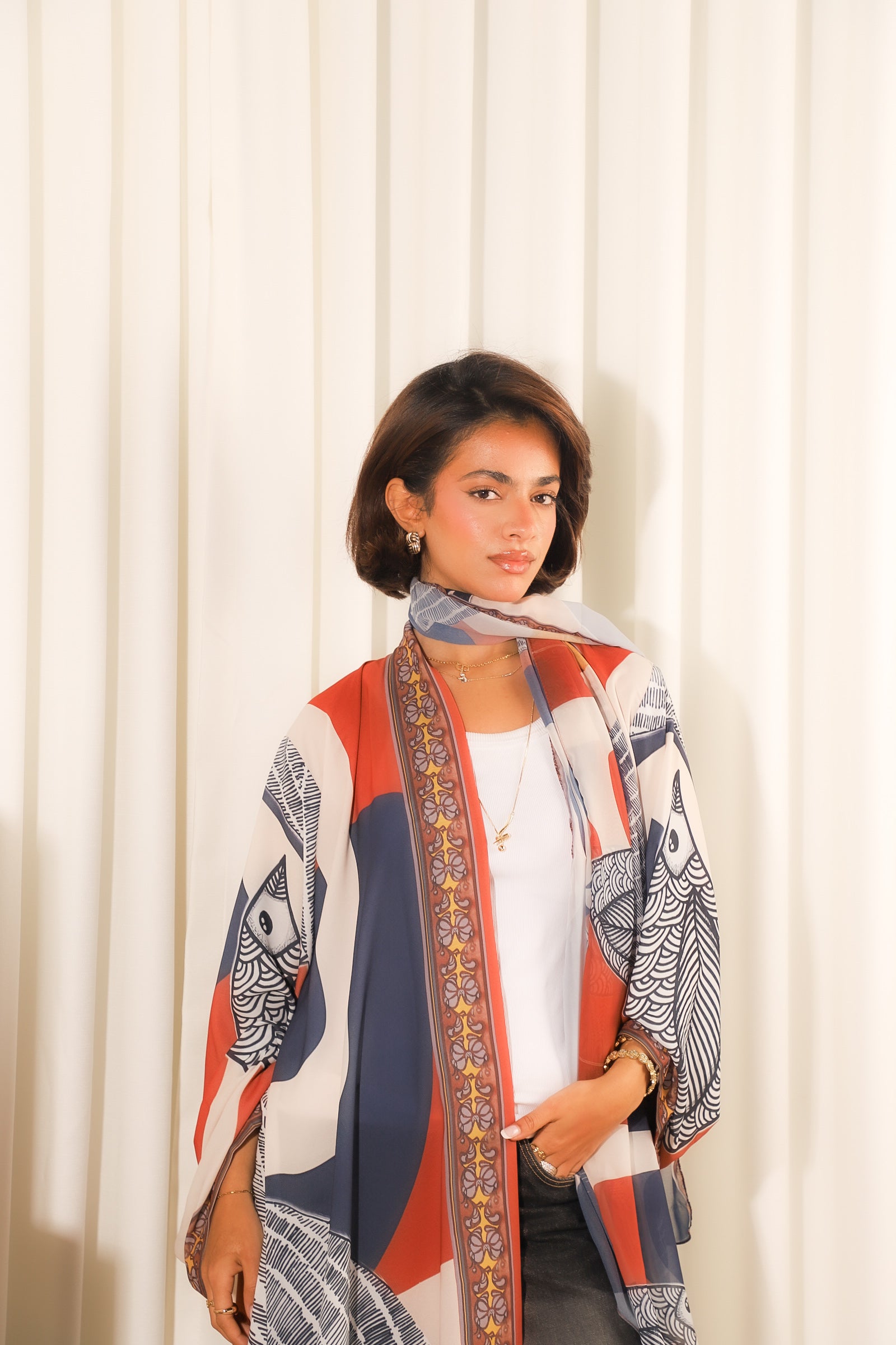 MW645 - Light Crepe Standing with Jacquard Half-Cloche