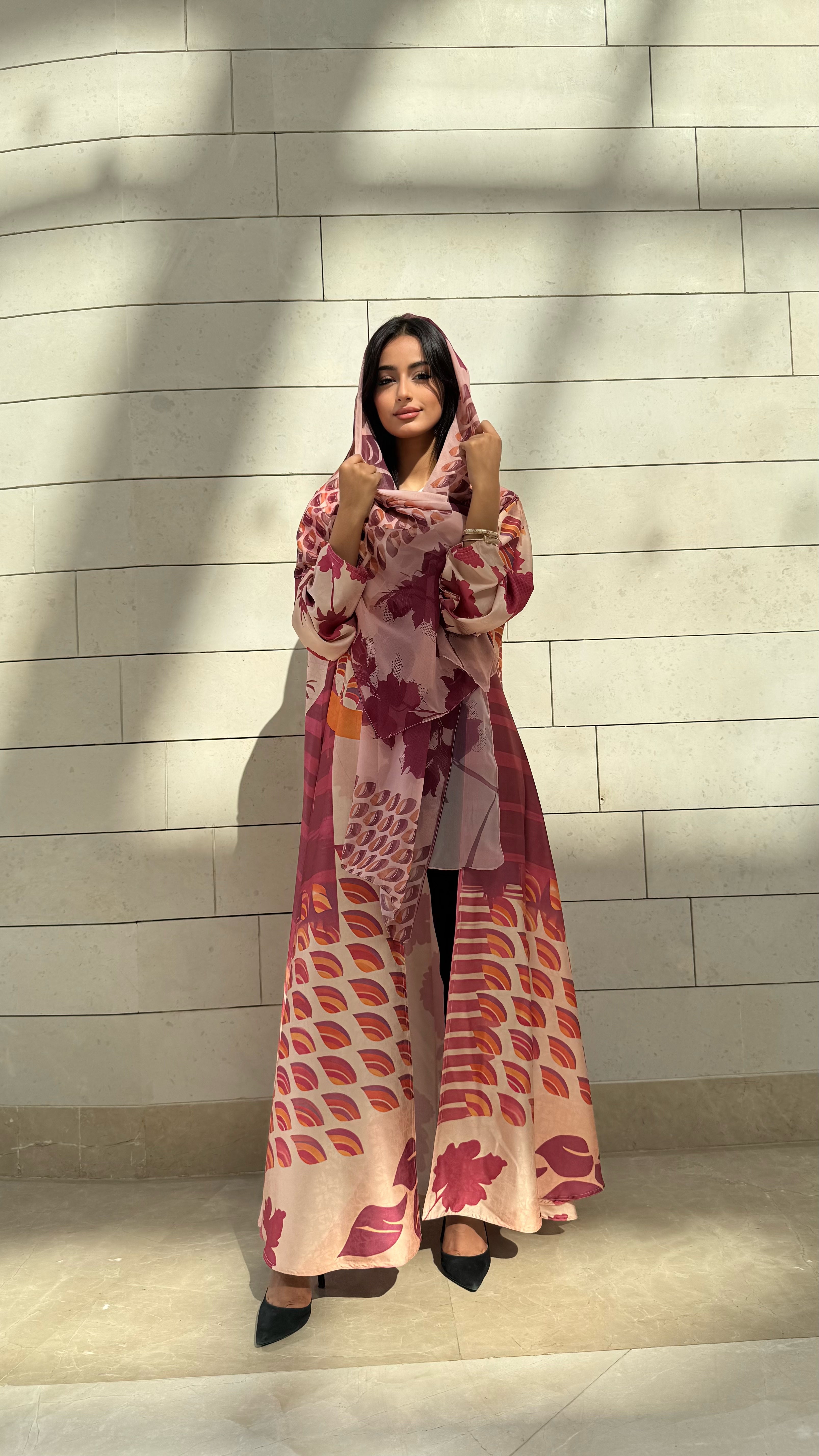 MW1636 -   Magestic Pink | عباية مطبوعة وردية - Aya