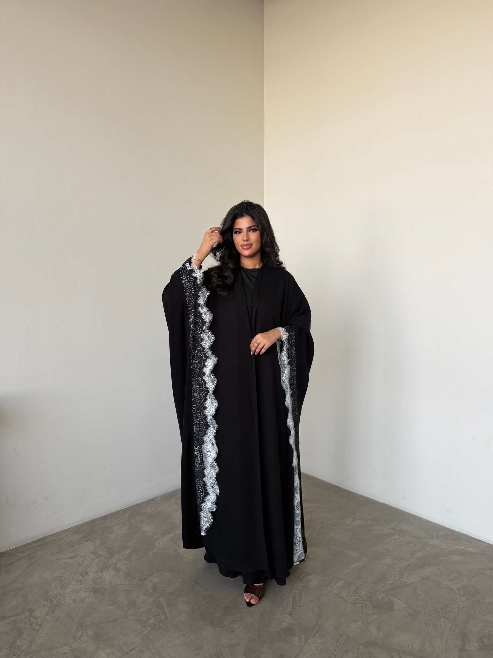 MWT4319 - عباية بشت بلاك بيري سوداء بدانتيل دبل - Aya
