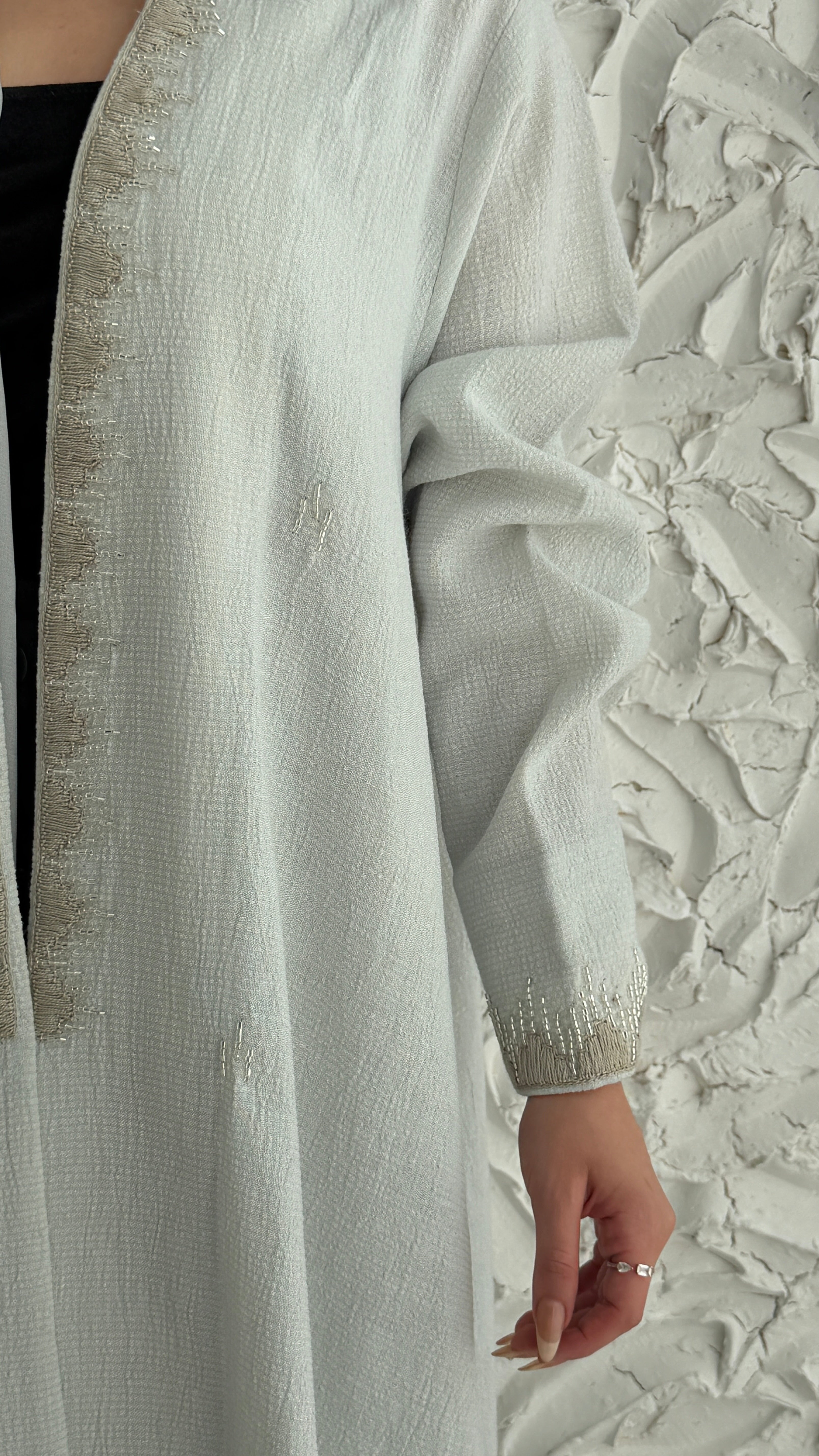 MW2059 - عباية لنن هندي قصه هينك تطريز يدوي - Aya