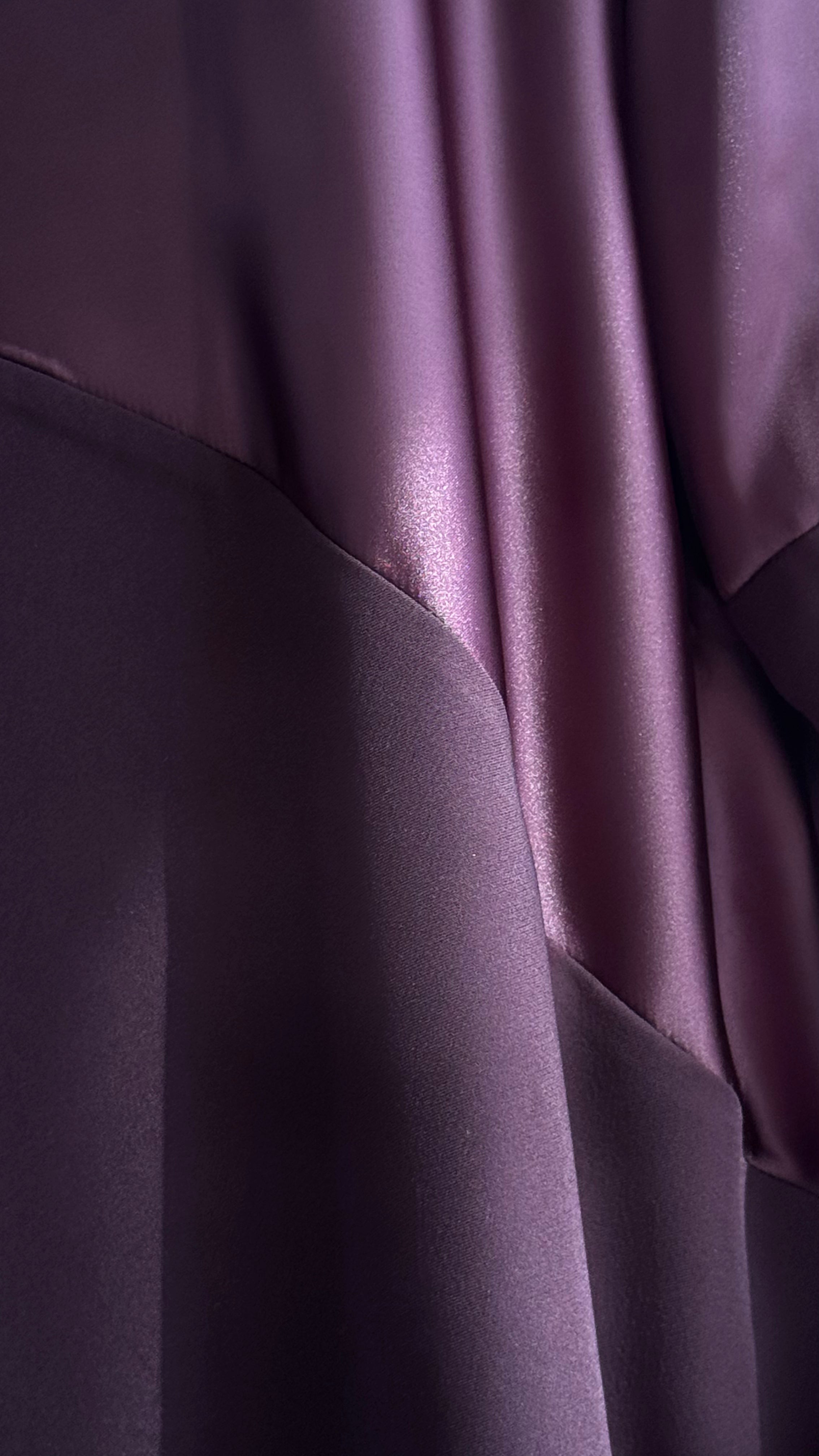 MWT693 - عباية موفي مع تدخيلة ساتان - Aya