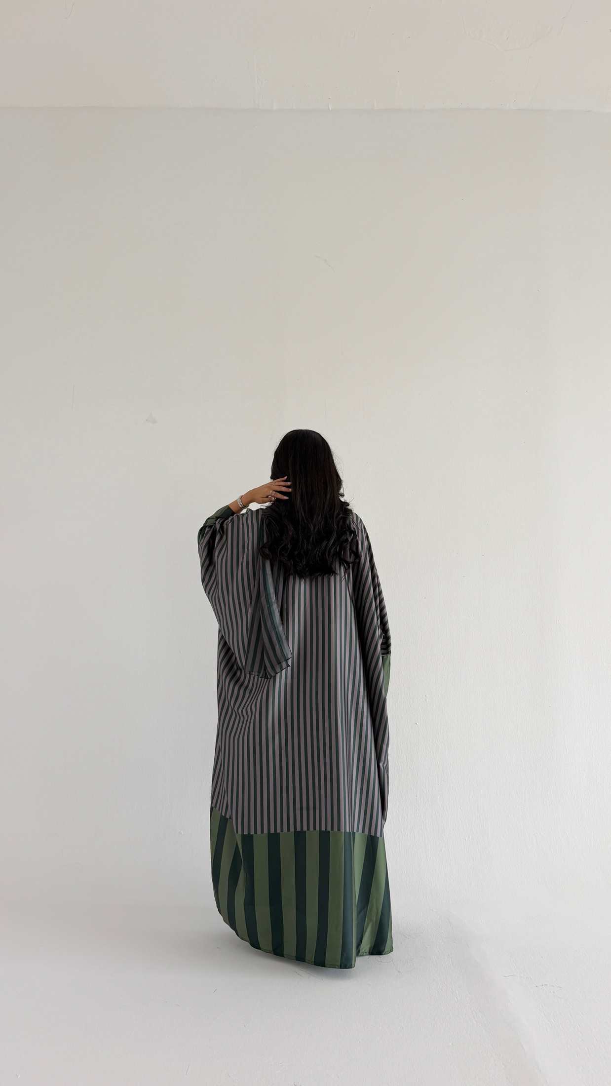 MWT1210 - عباية مخطط |striped abaya - Aya