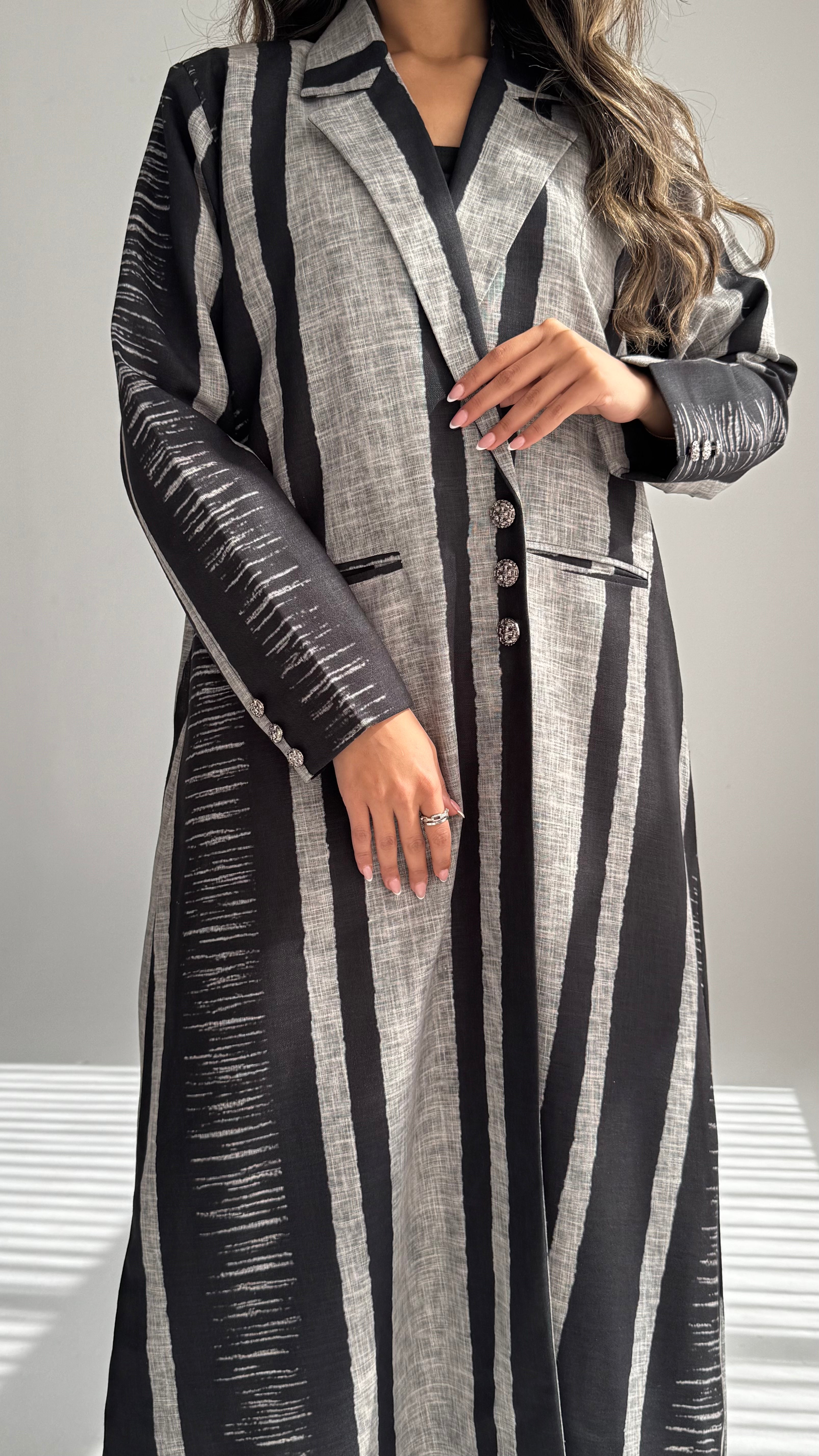 MWT831 - عباية بليزر طباعة | Printed Blazer Abaya - Aya