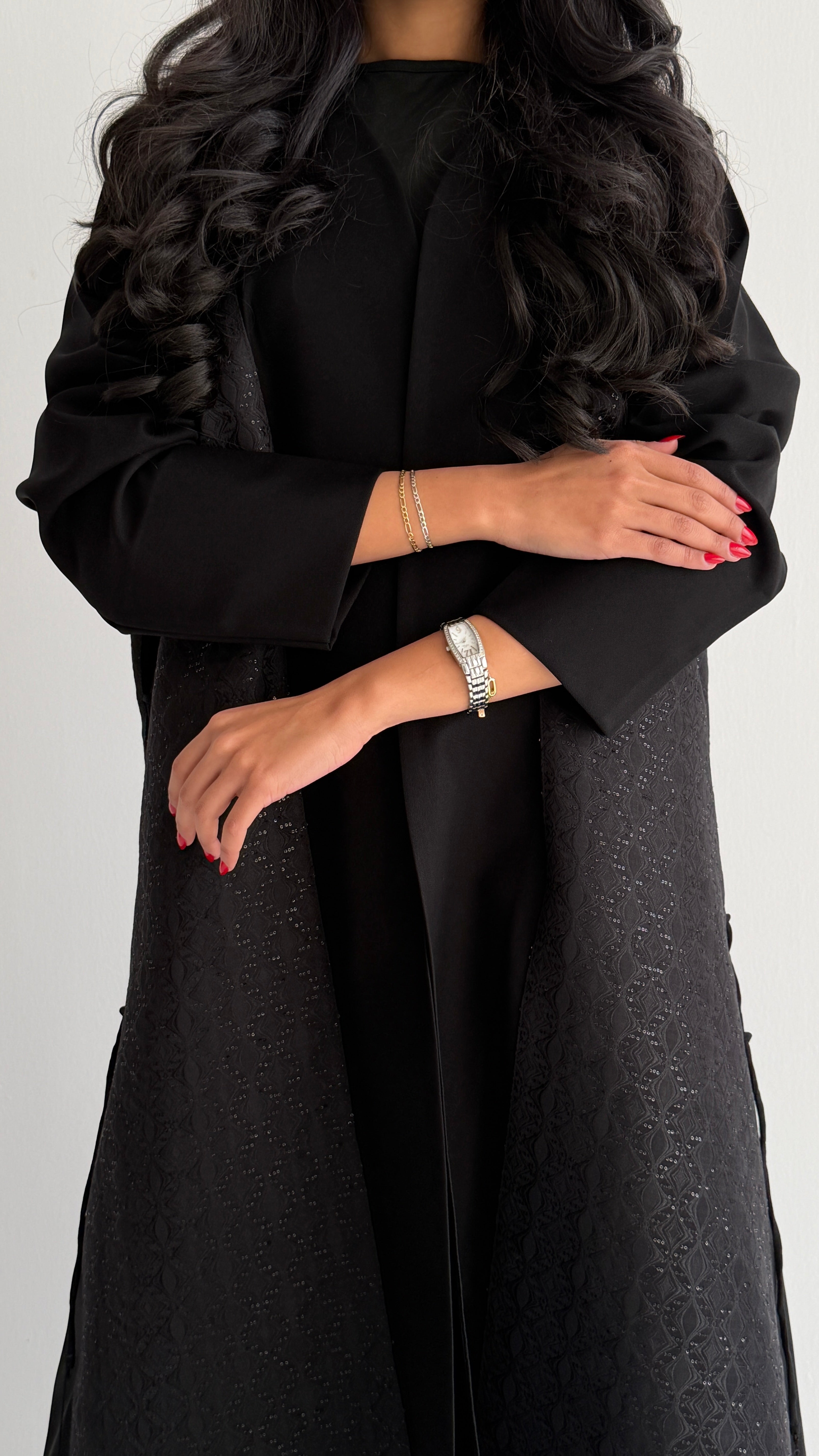 MWT1058 - عباية اسود مع تدخيله لنن مطرز - Aya