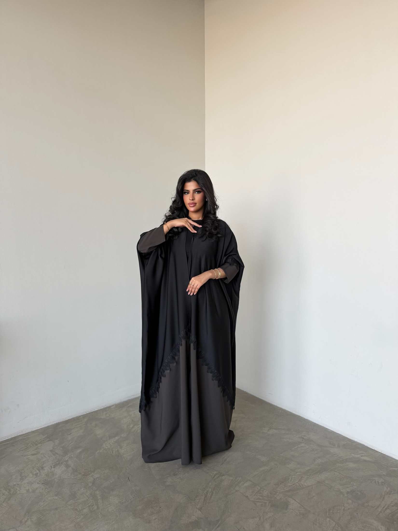 MWT4327 - عباية بشت تيك توك أسود ورمادي - Aya