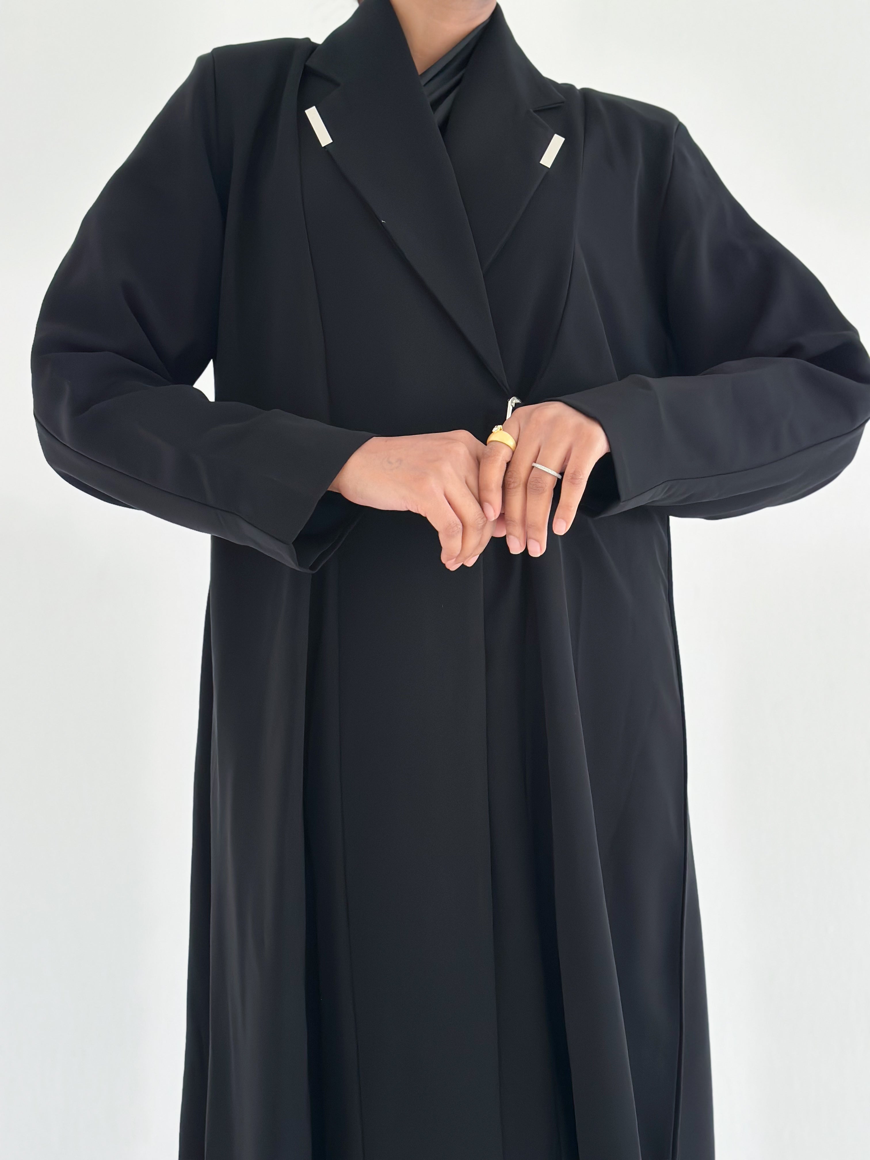 MW1798 - عباية بليزر بطريقة اغلاق مختلفة