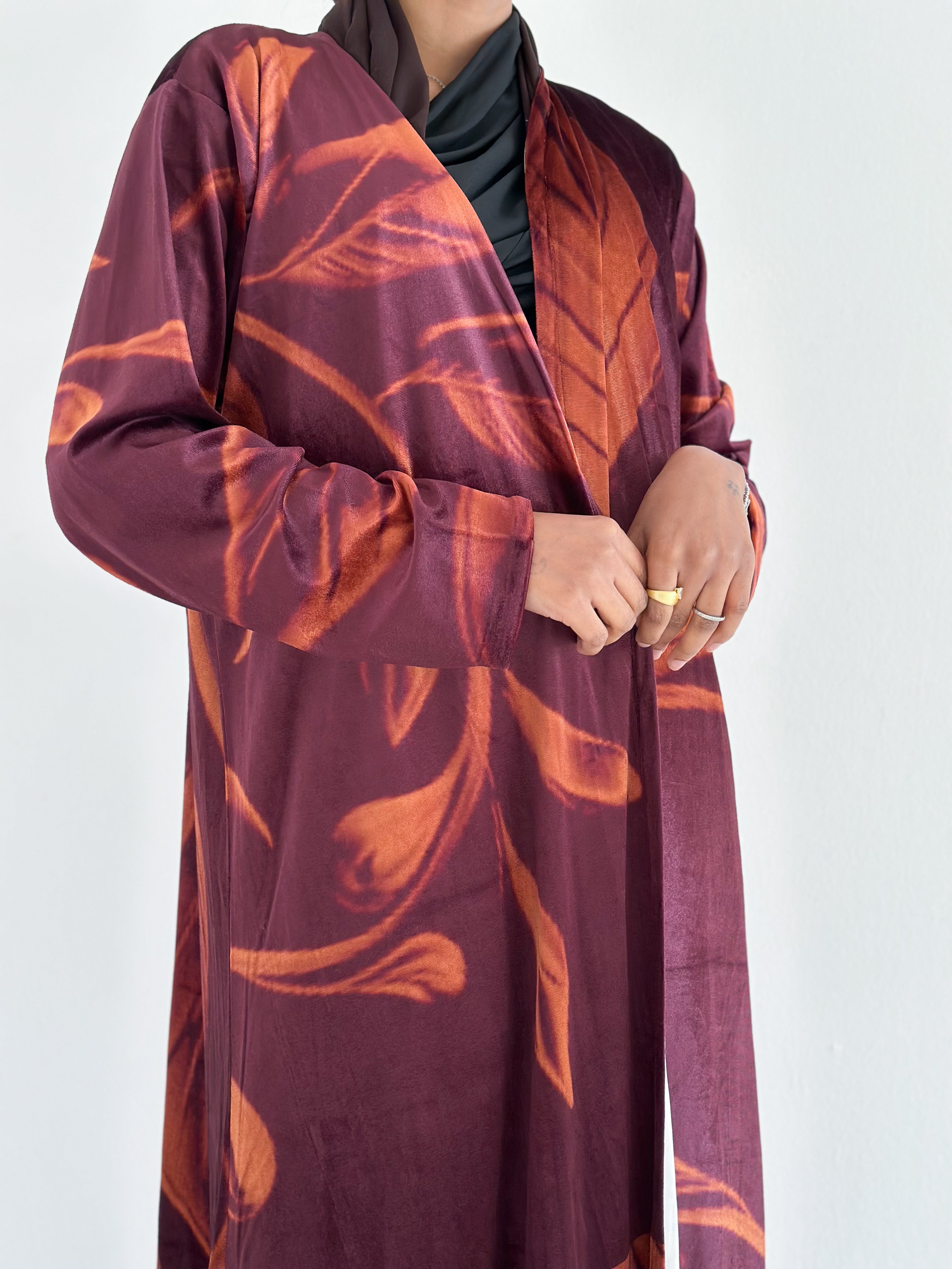 MW645 - Light Crepe Standing with Jacquard Half-Cloche