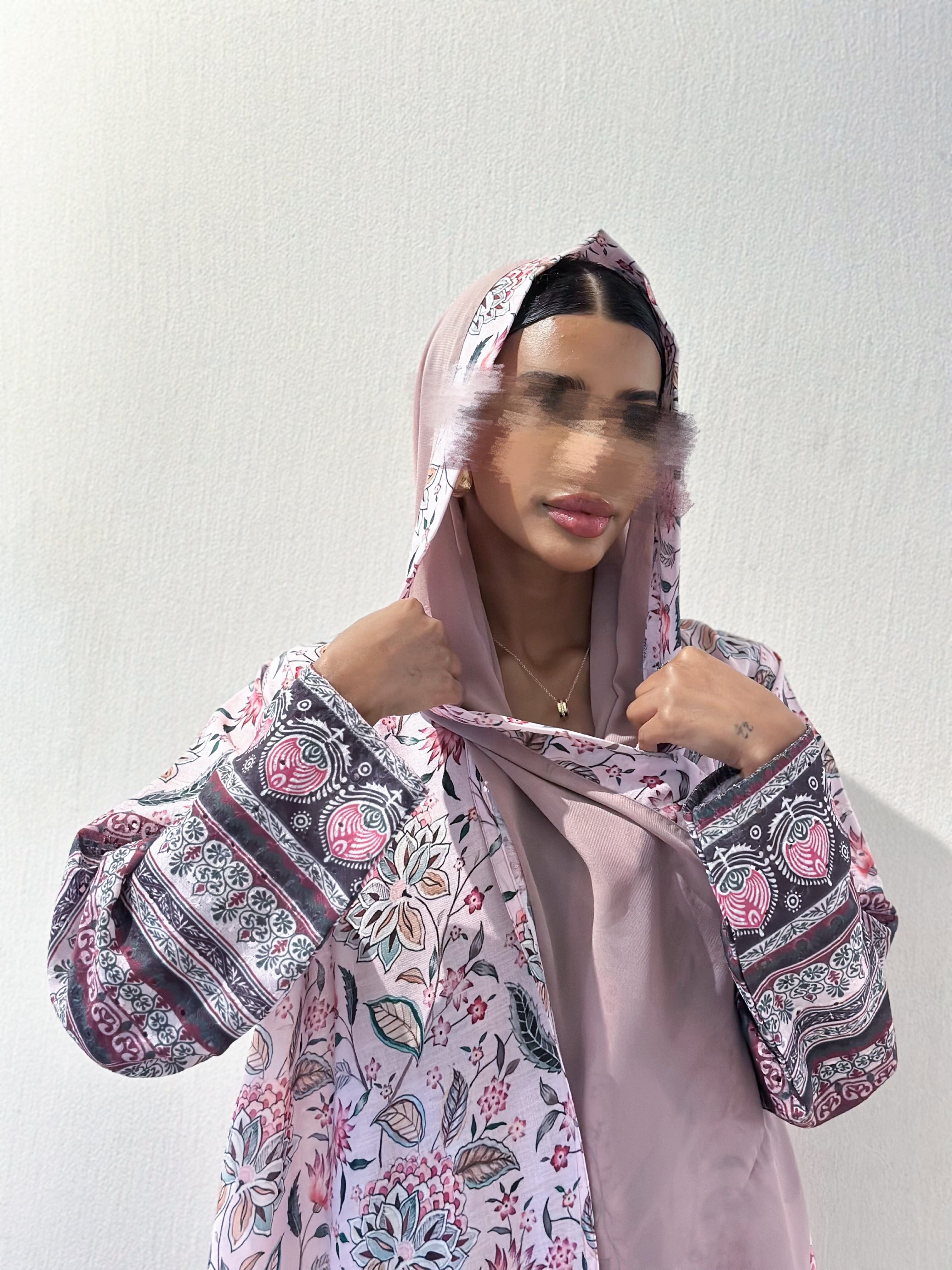 MWT524 - عباية ركامة زهريه مشجر