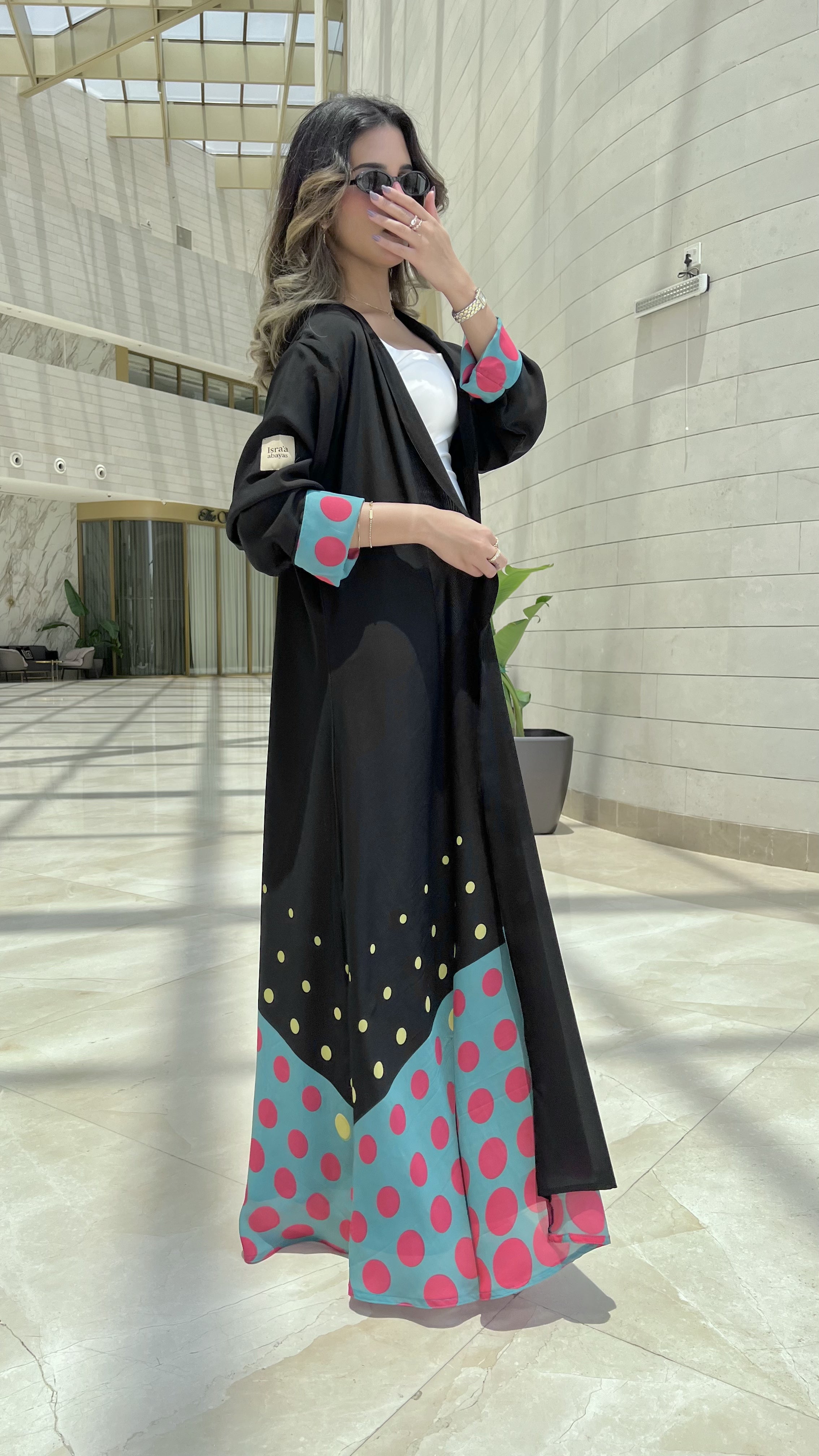 MW1622 -عباية شيفون طباعة اسود ملون -Color Splash - Aya