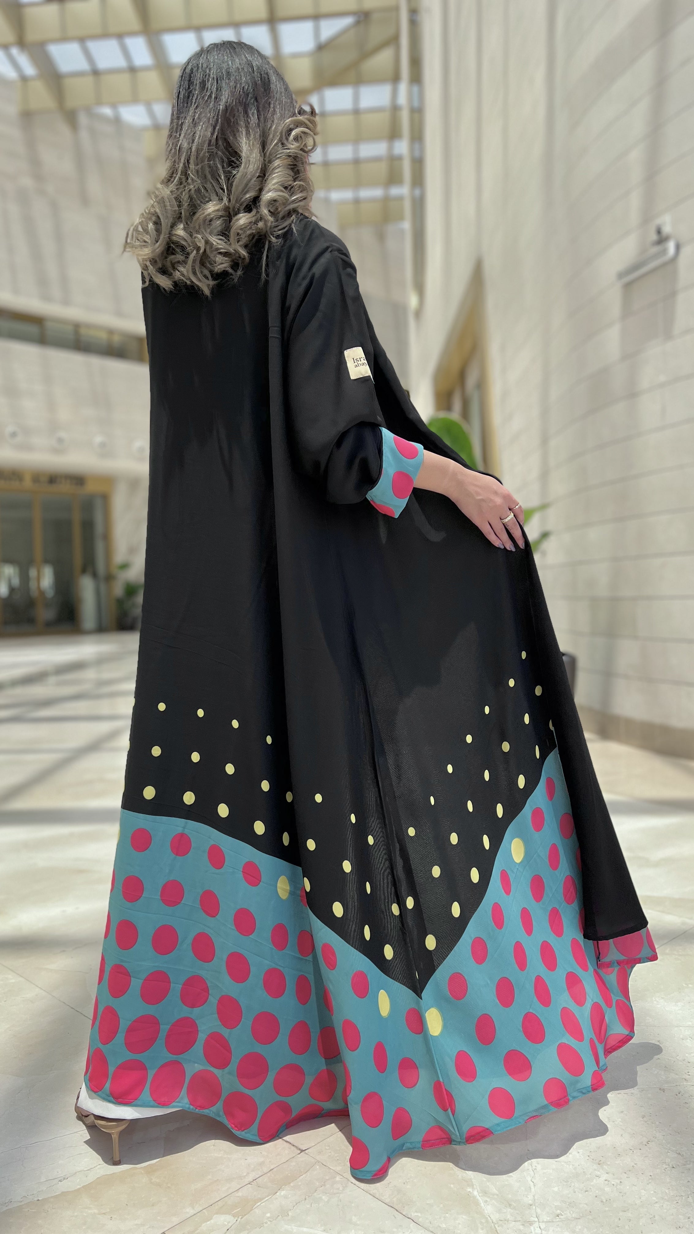 MW1622 -عباية شيفون طباعة اسود ملون -Color Splash - Aya