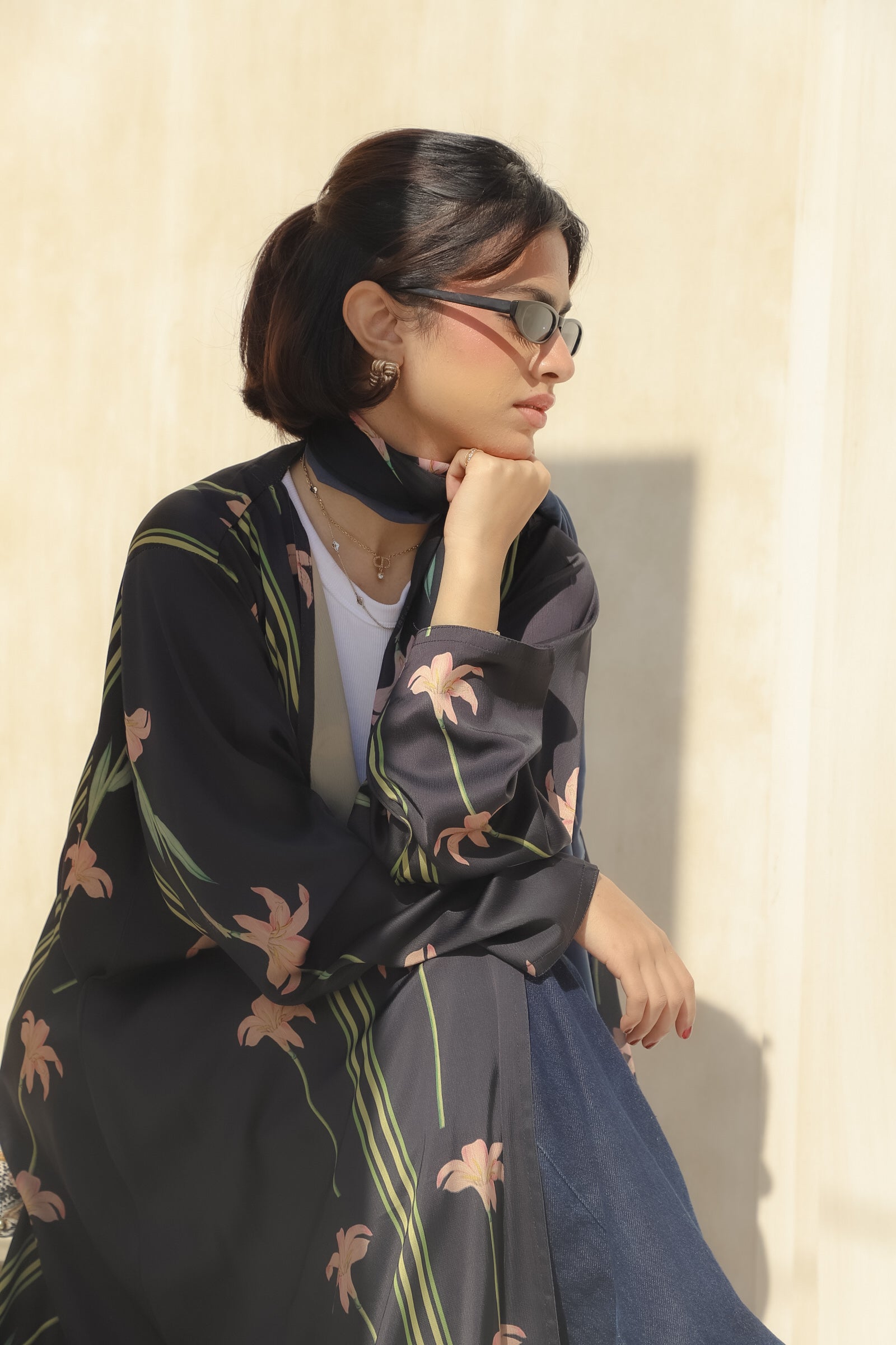 MW1640 - عباية اسود مورد - Aya