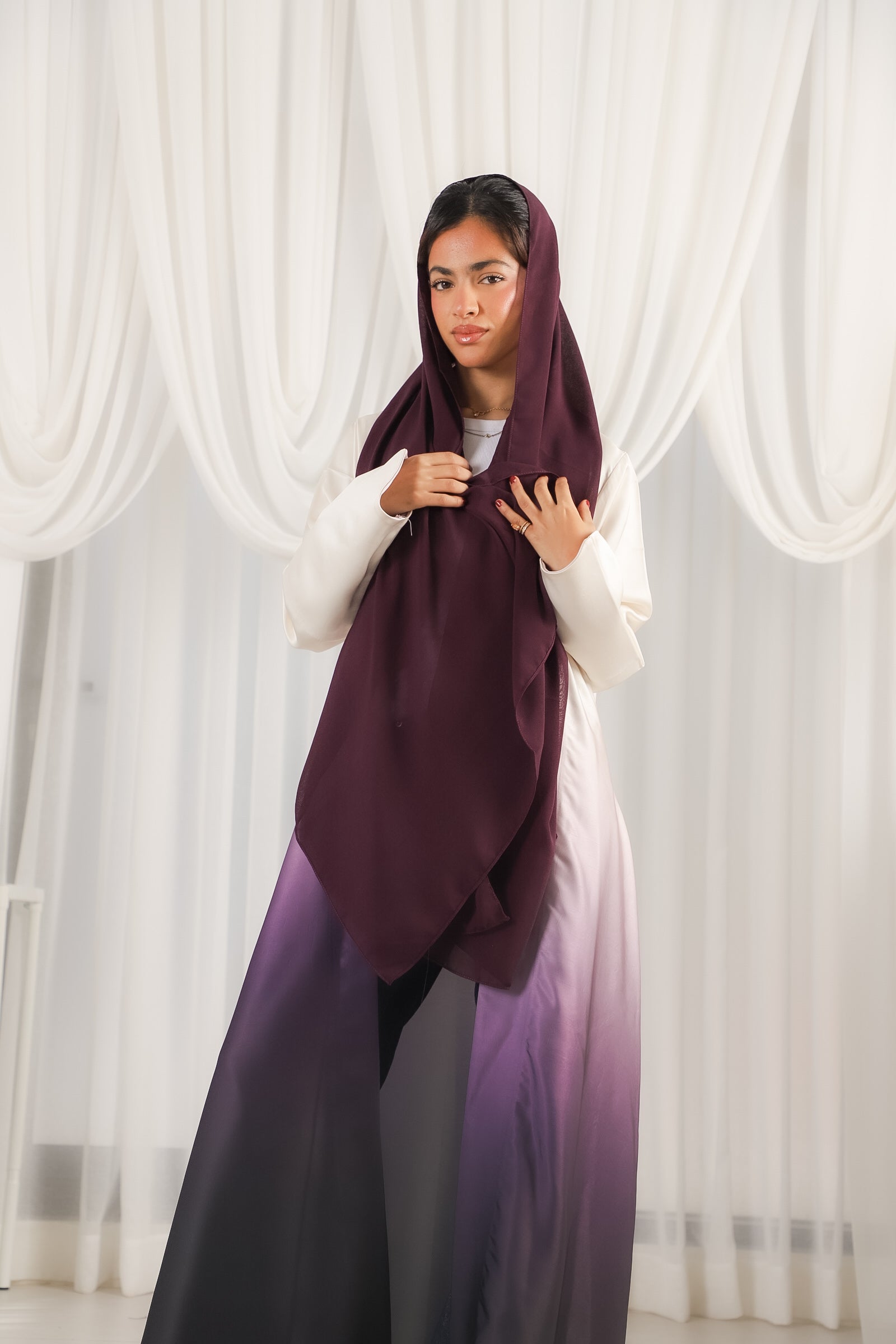 MW645 - Light Crepe Standing with Jacquard Half-Cloche