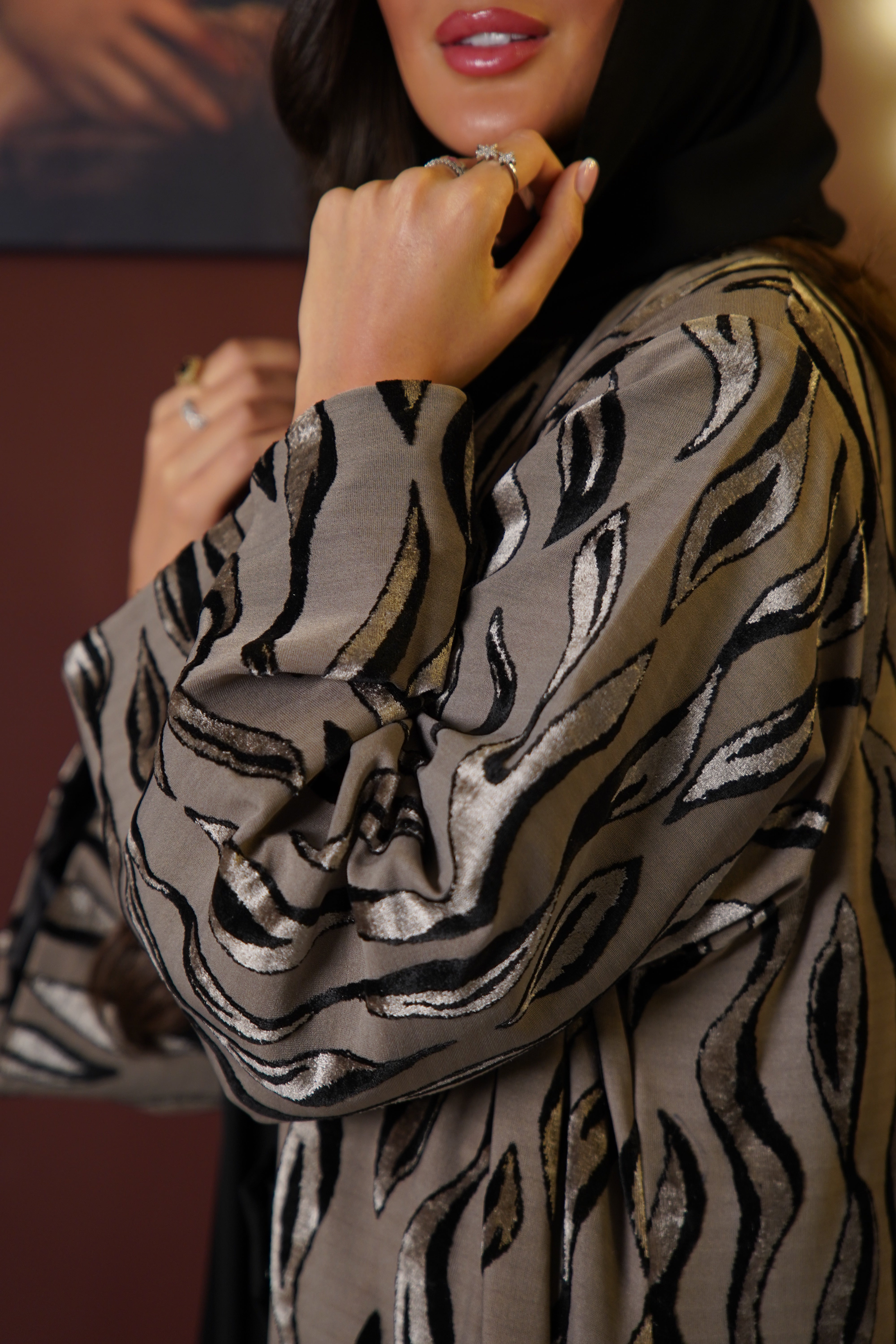 MW645 - Light Crepe Standing with Jacquard Half-Cloche