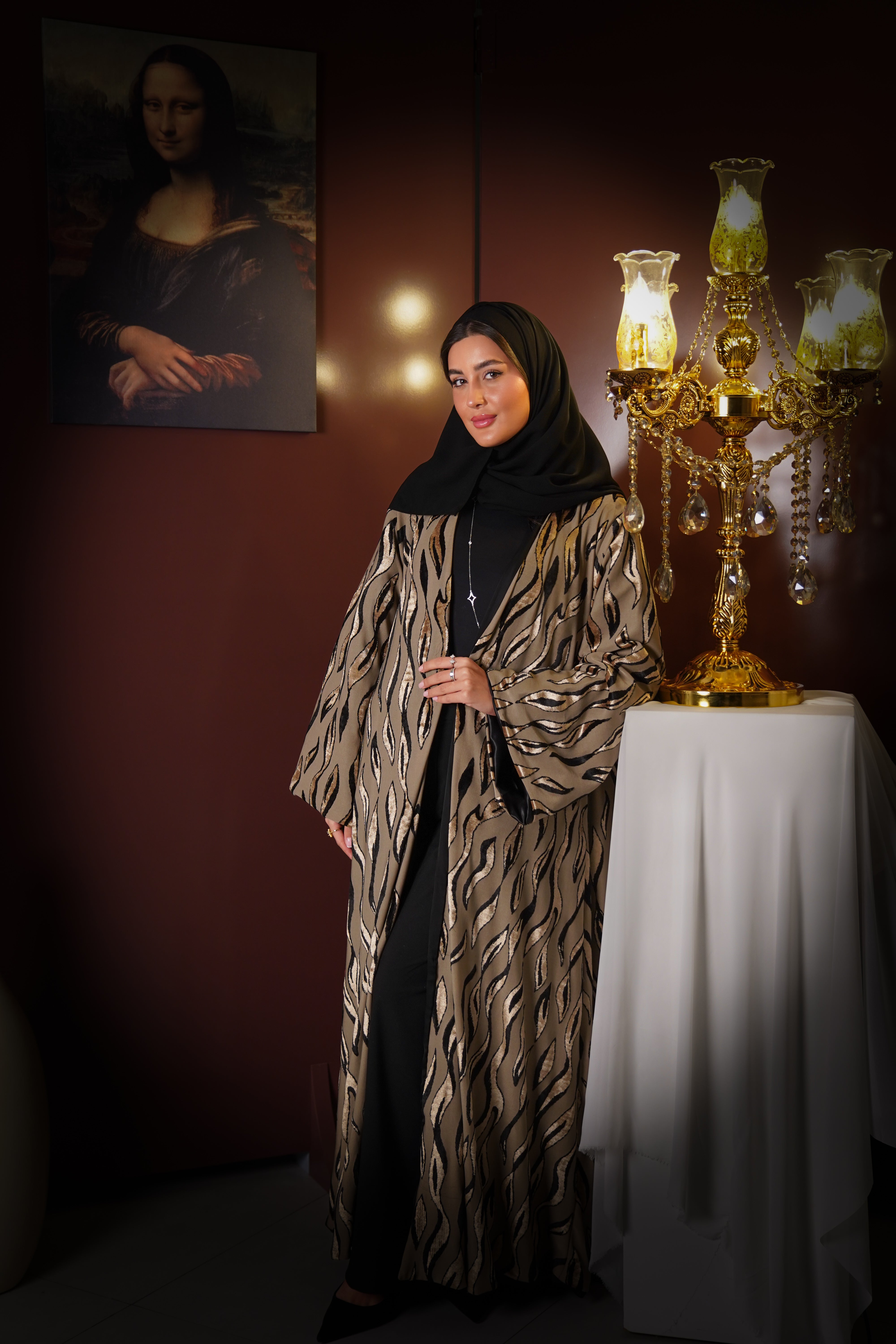 MW645 - Light Crepe Standing with Jacquard Half-Cloche