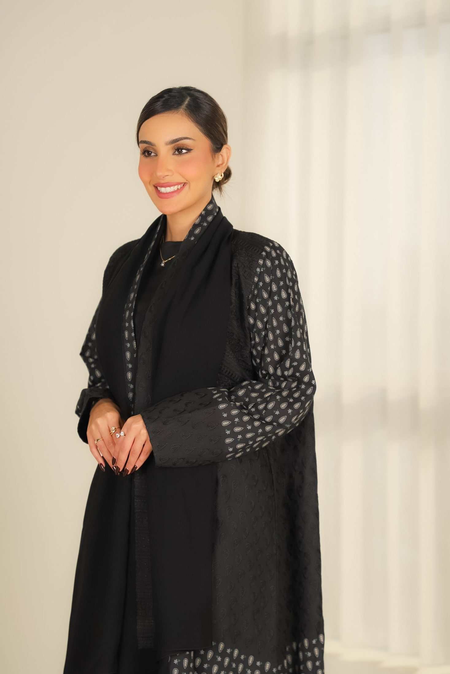 MWT523 - عباية ركامة أسود - Aya