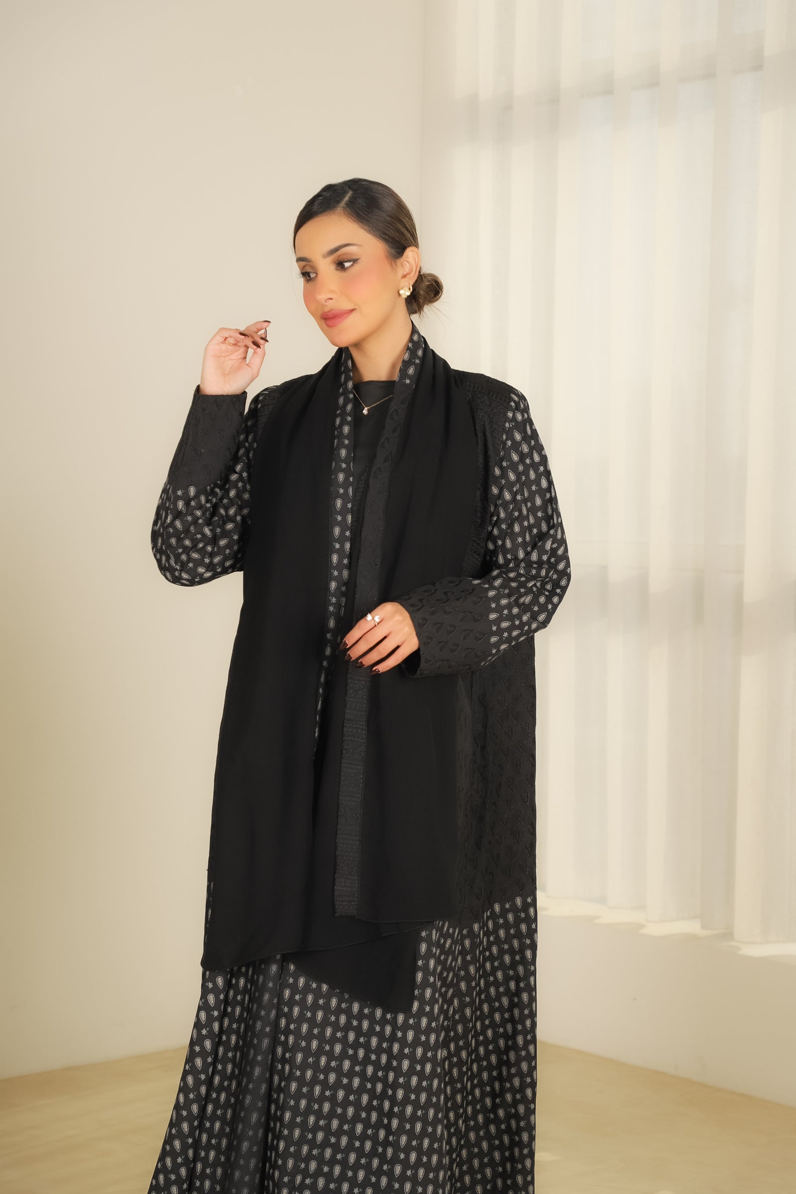 MWT523 - عباية ركامة أسود - Aya