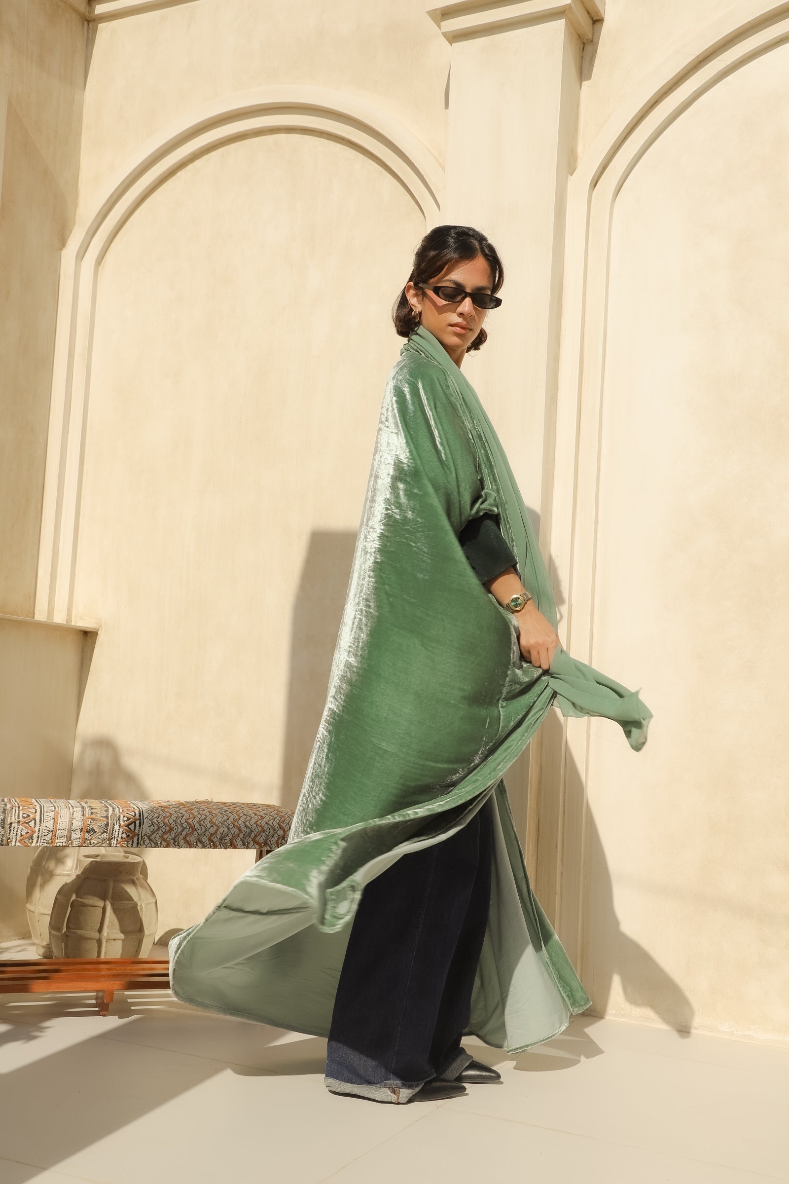 MWT564 - عباية مخمل زيتي فاتح مع أكمام استرتش - Aya