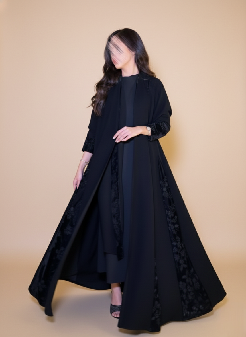 MWT901 - عباية كلوش سيراميك بمخمل مطرز بالورد - Aya