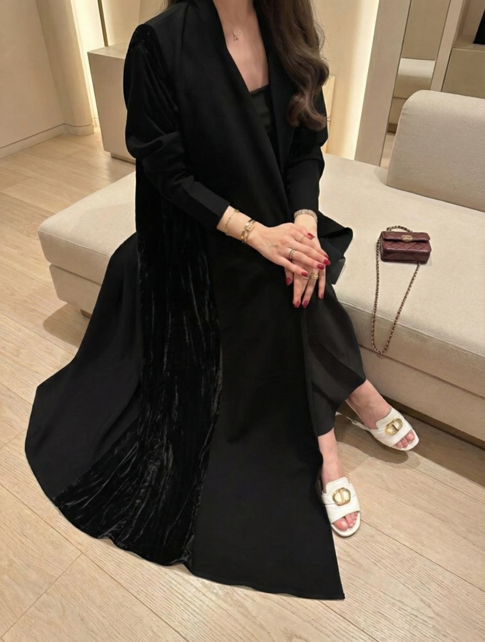 MWT908 - عباية سوداء كريب سراميك - Aya