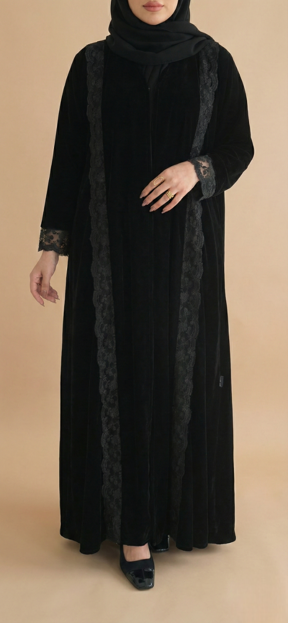 MWE910 - عباية مخمل مع اطراف دانتيل