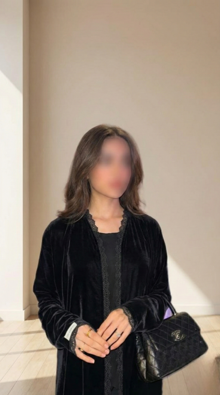 MWE913 - عباية مخمل كوري نص بشت