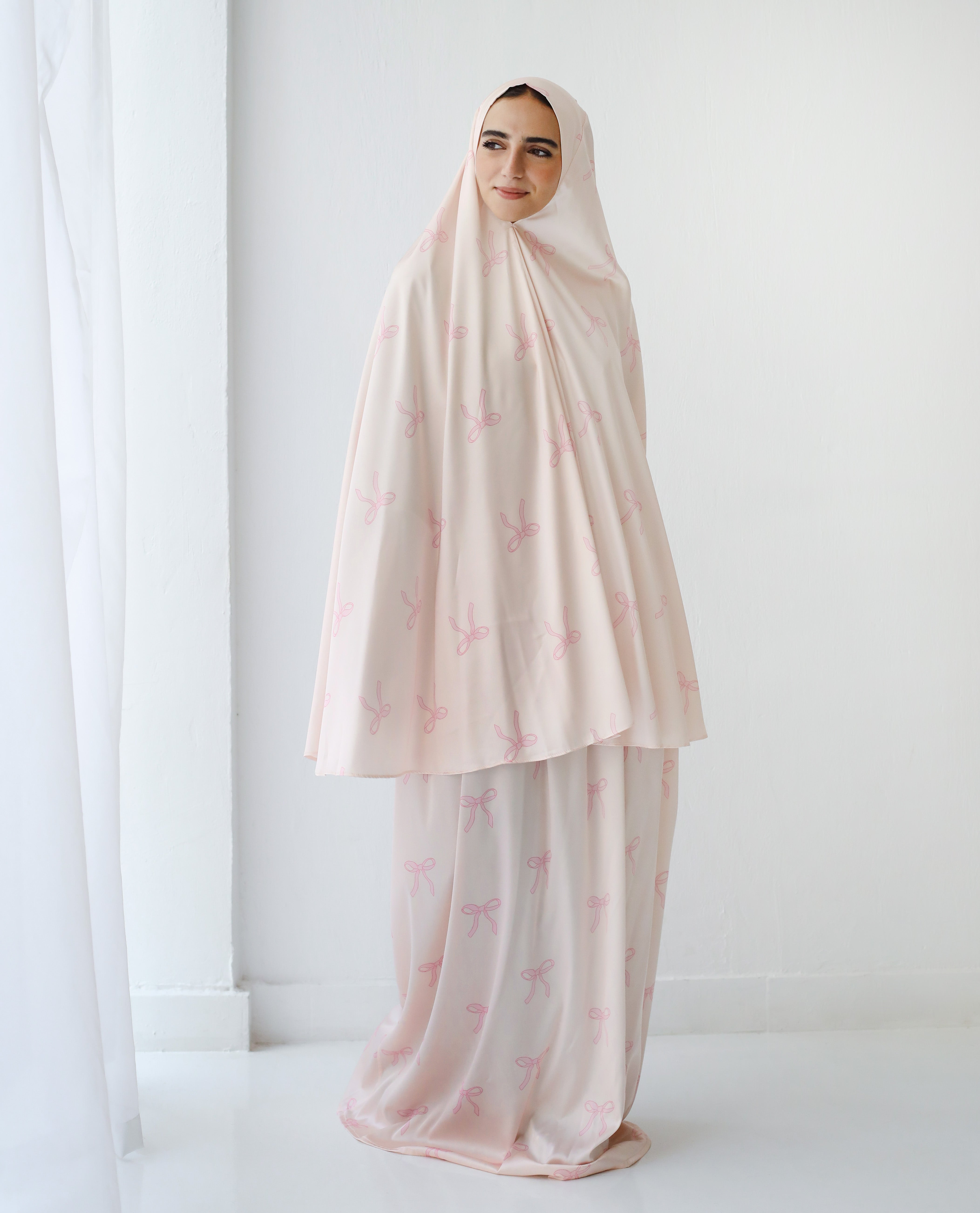 Rose Ties Prayer Set - Aya