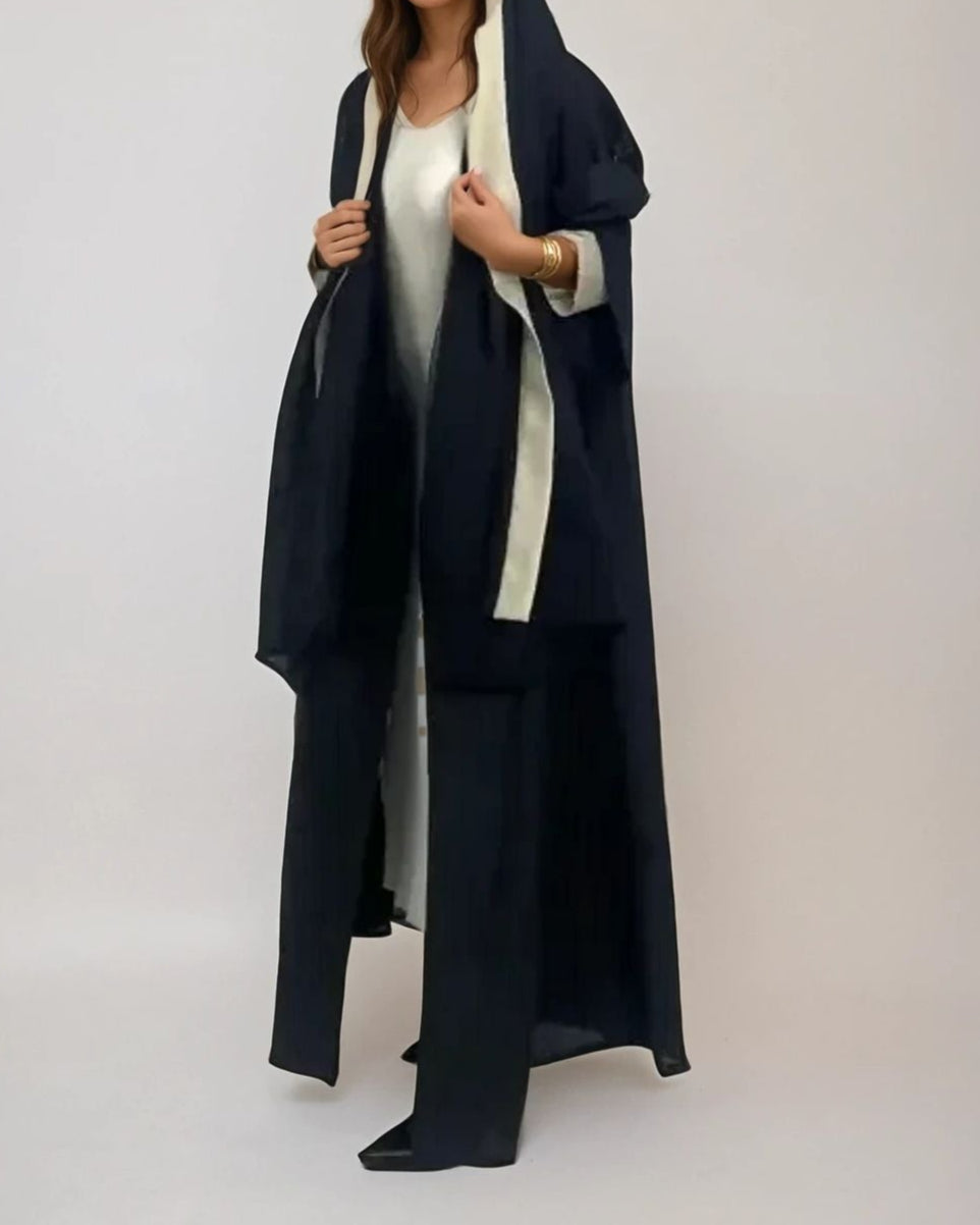 MW645 - Light Crepe Standing with Jacquard Half-Cloche