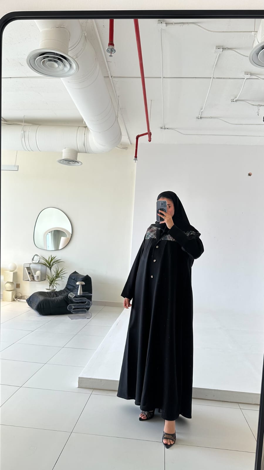 MW1330 - عباية بليزر مع لمسة هندية بألوان زاهية