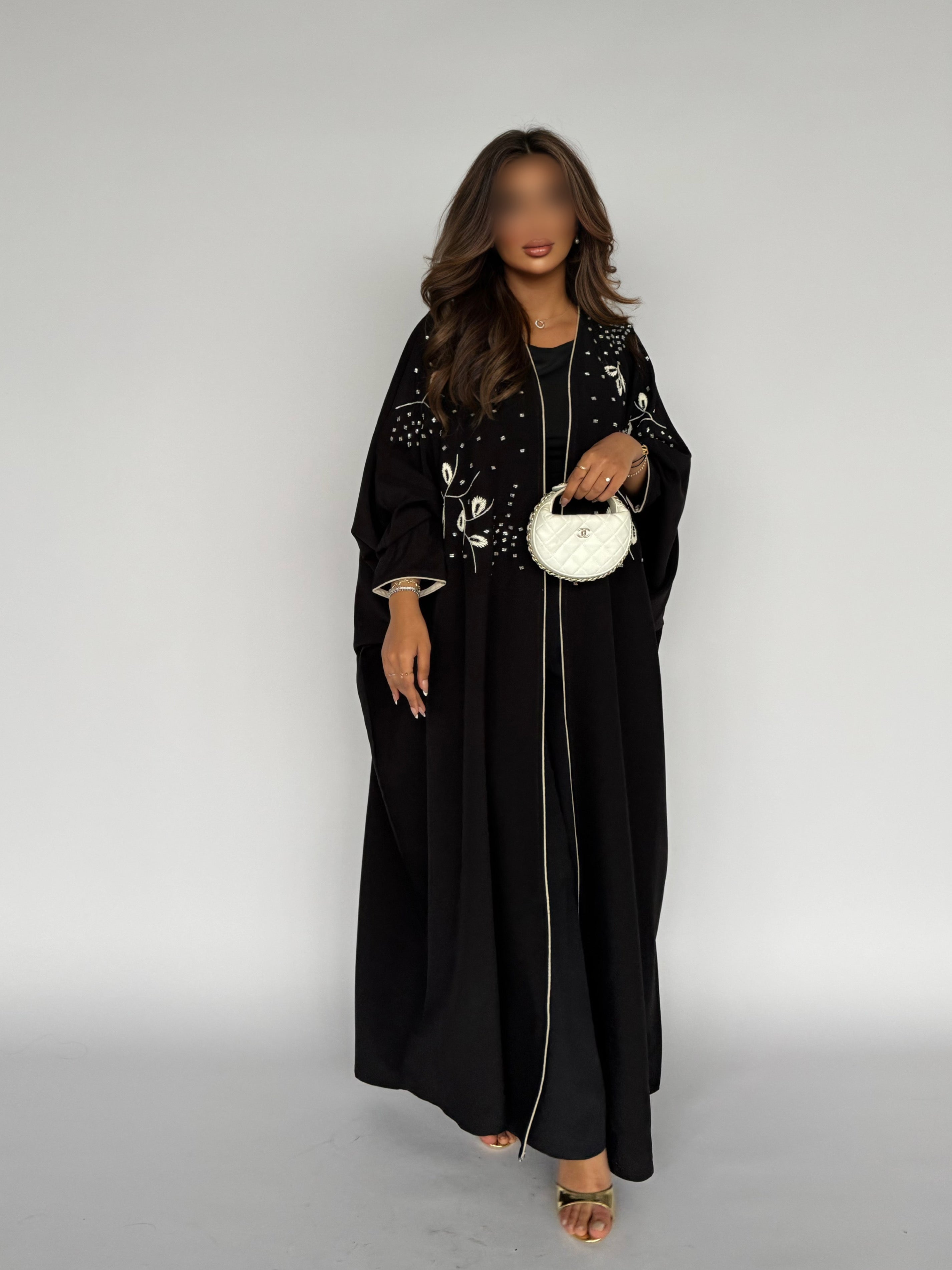 MW645 - Light Crepe Standing with Jacquard Half-Cloche